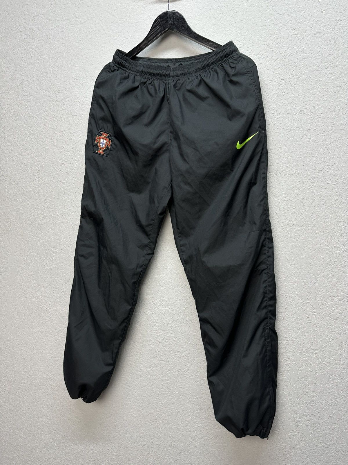 Nike Vintage Nike Nylon Drill Pants Y2K Portugal Football Team Size US 32 / EU 48 - 3 Thumbnail
