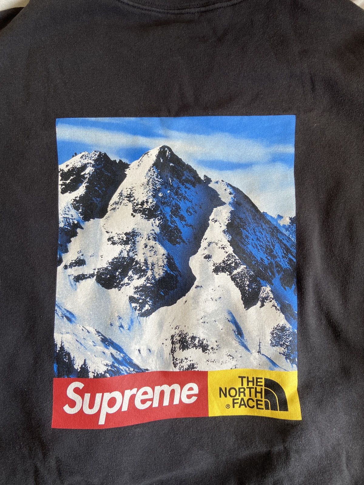 Supreme × The North Face Supreme x The North Face Mountain Crewneck (F/W2017) Size US M / EU 48-50 / 2 - 2 Thumbnail