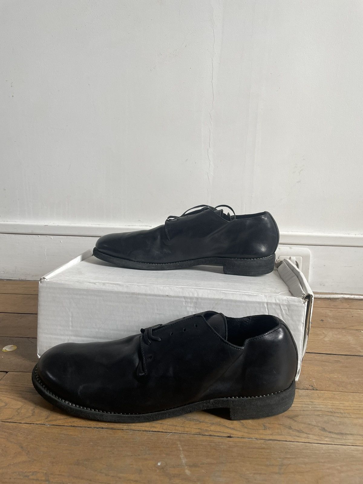 image of Guidi 16 One Piece Derby Shoe in Black, Men's (Size 11)