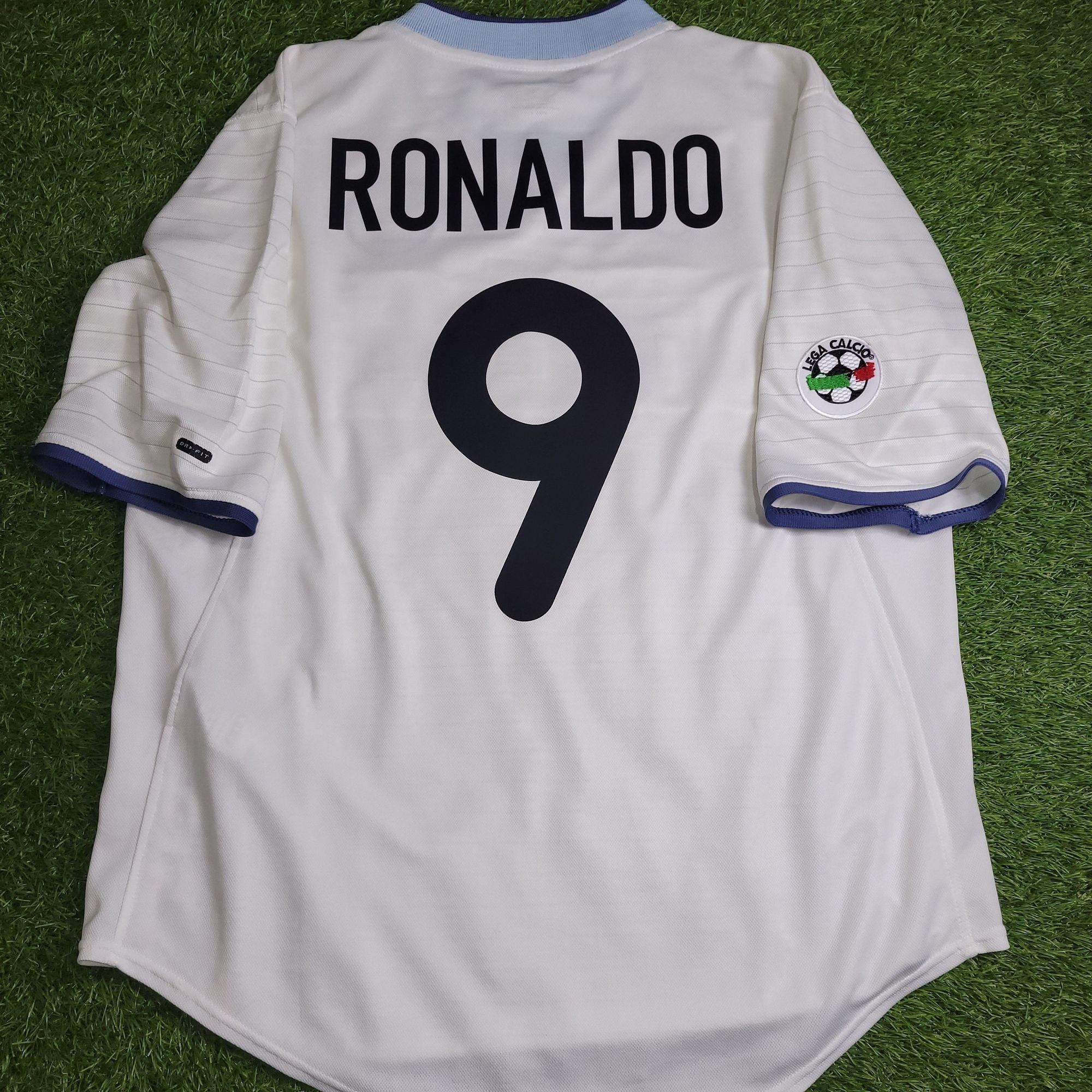 Nike Ronaldo Inter Milan 2000 2001 Away Jersey Shirt L Size US L / EU 52-54 / 3 - 1 Thumbnail