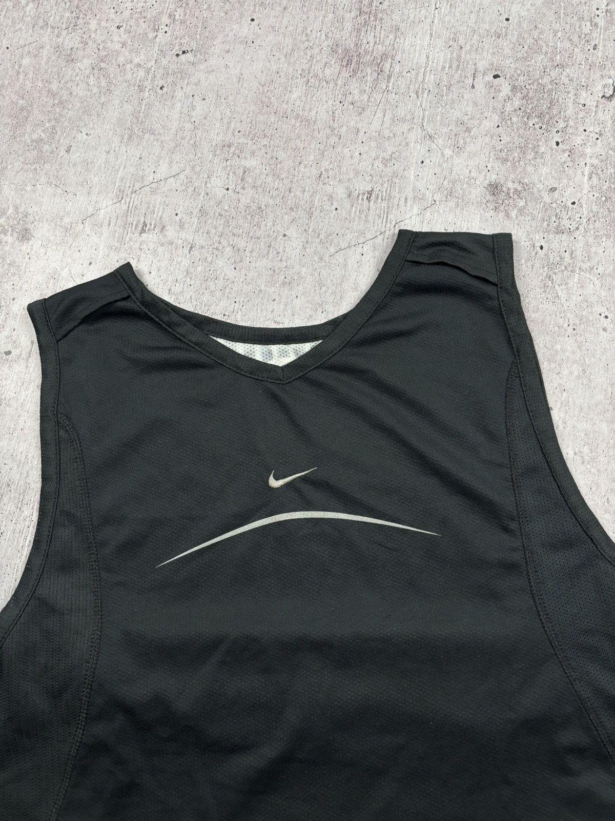 Nike Nike vintage tank top size XL Size US XL / EU 56 / 4 - 4 Thumbnail