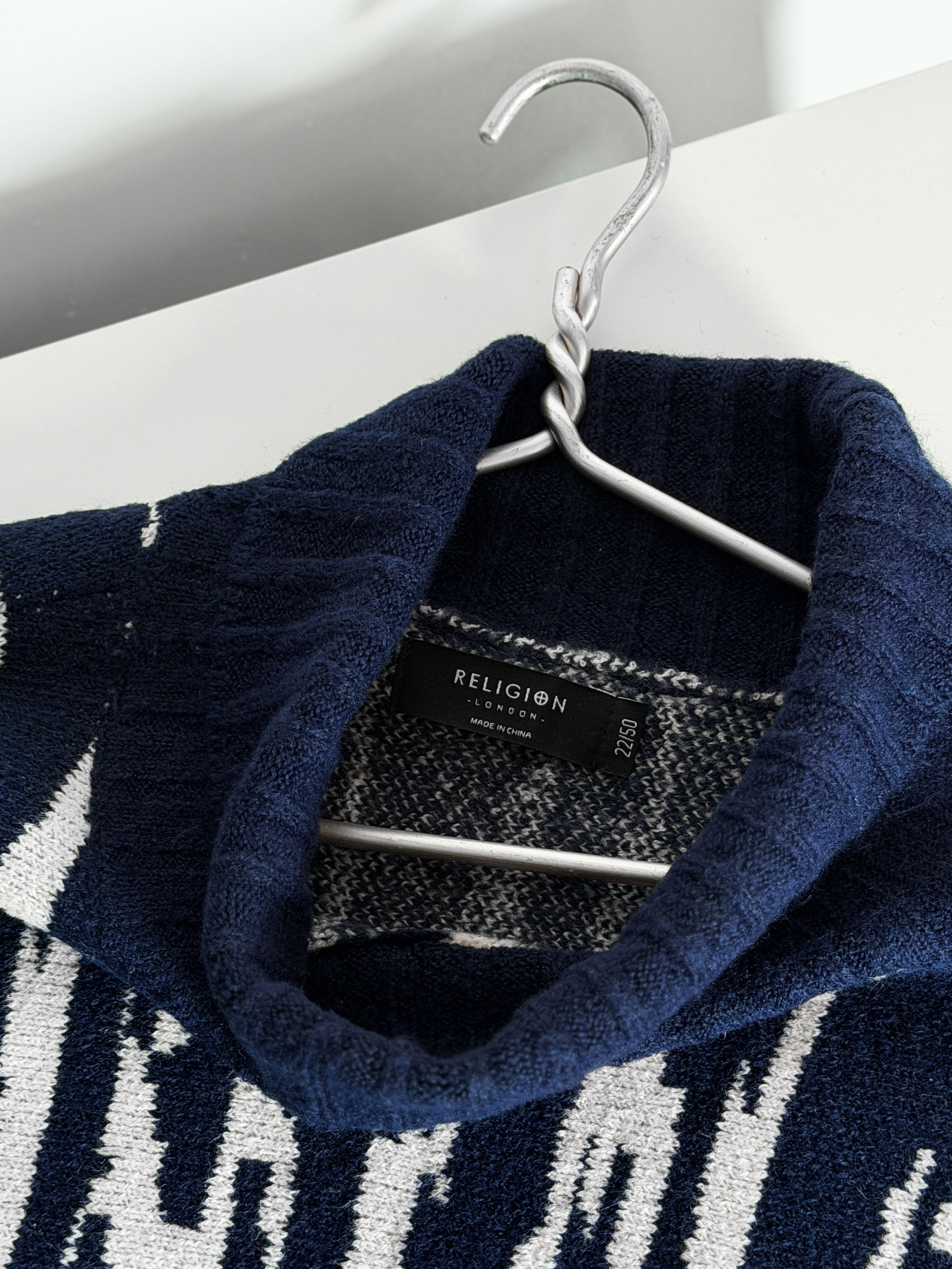 Other Religion Men’s Sweater Size US L / EU 52-54 / 3 - 9 Thumbnail