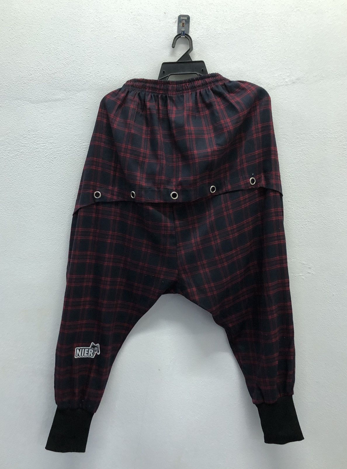 If Six Was Nine NieR Clothing Drop-Crotch Tartan Pants Red & Black Checkered Size 24" / US 00 / IT 34 - 2 Thumbnail