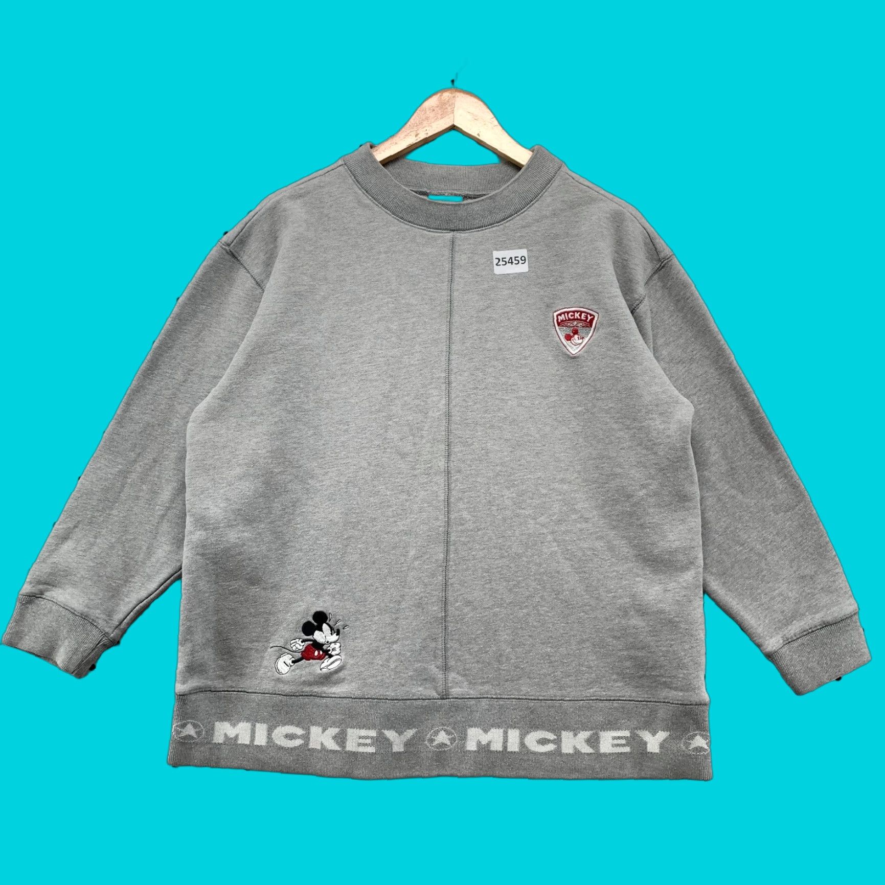 Disney VINTAGE Disney Mickey Mouse Crewneck Sweatshirt Gray Women Large 22.5x25.5 Disney Sweatshirt Women Large Gray Mickey Mouse Crewneck Vintage 22.5x25.5 Size L / US 10 / IT 46 - 1 Thumbnail