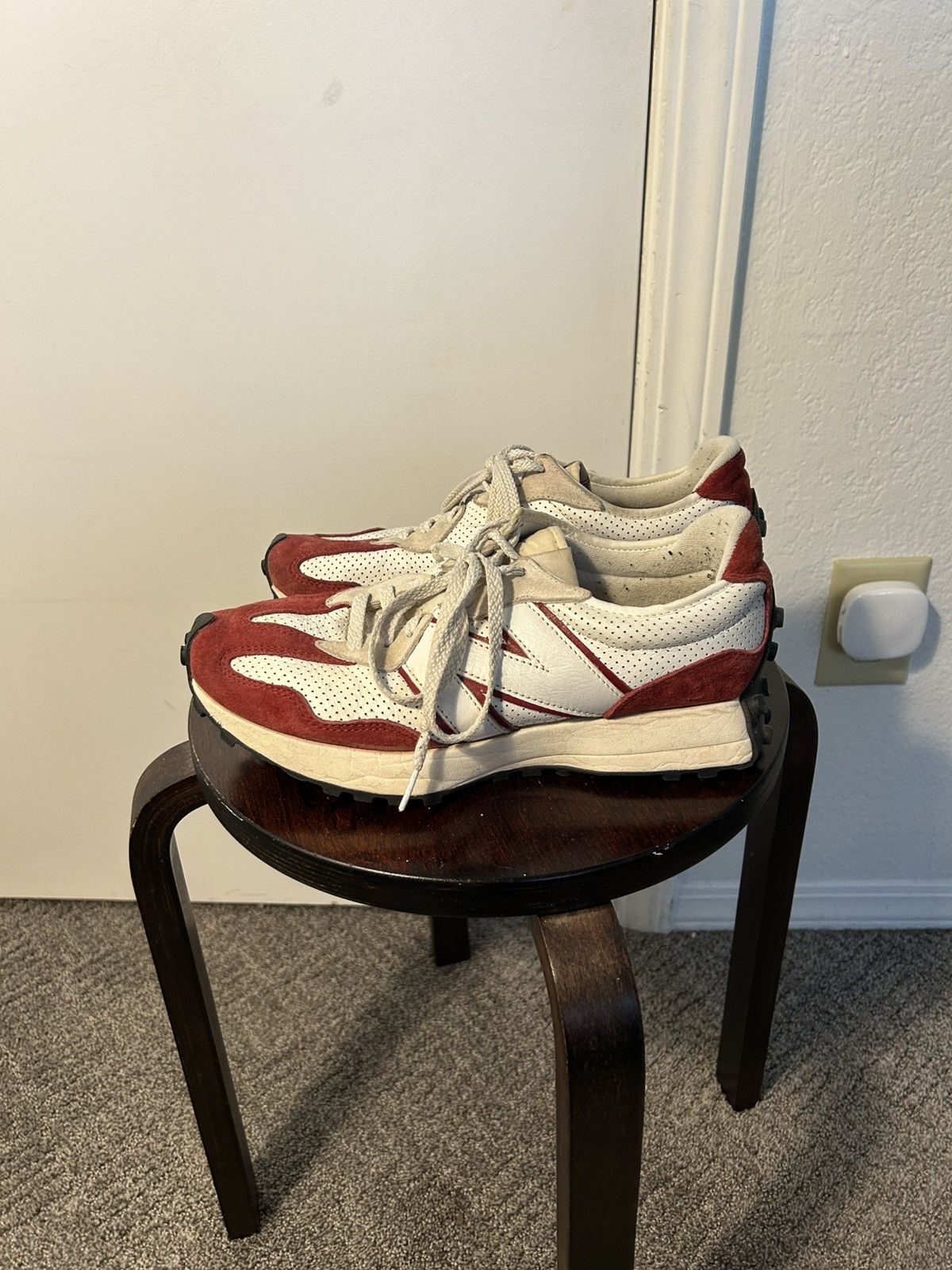 New Balance Original New Balance 327 Size US 9.5 / EU 42-43 - 2 Thumbnail