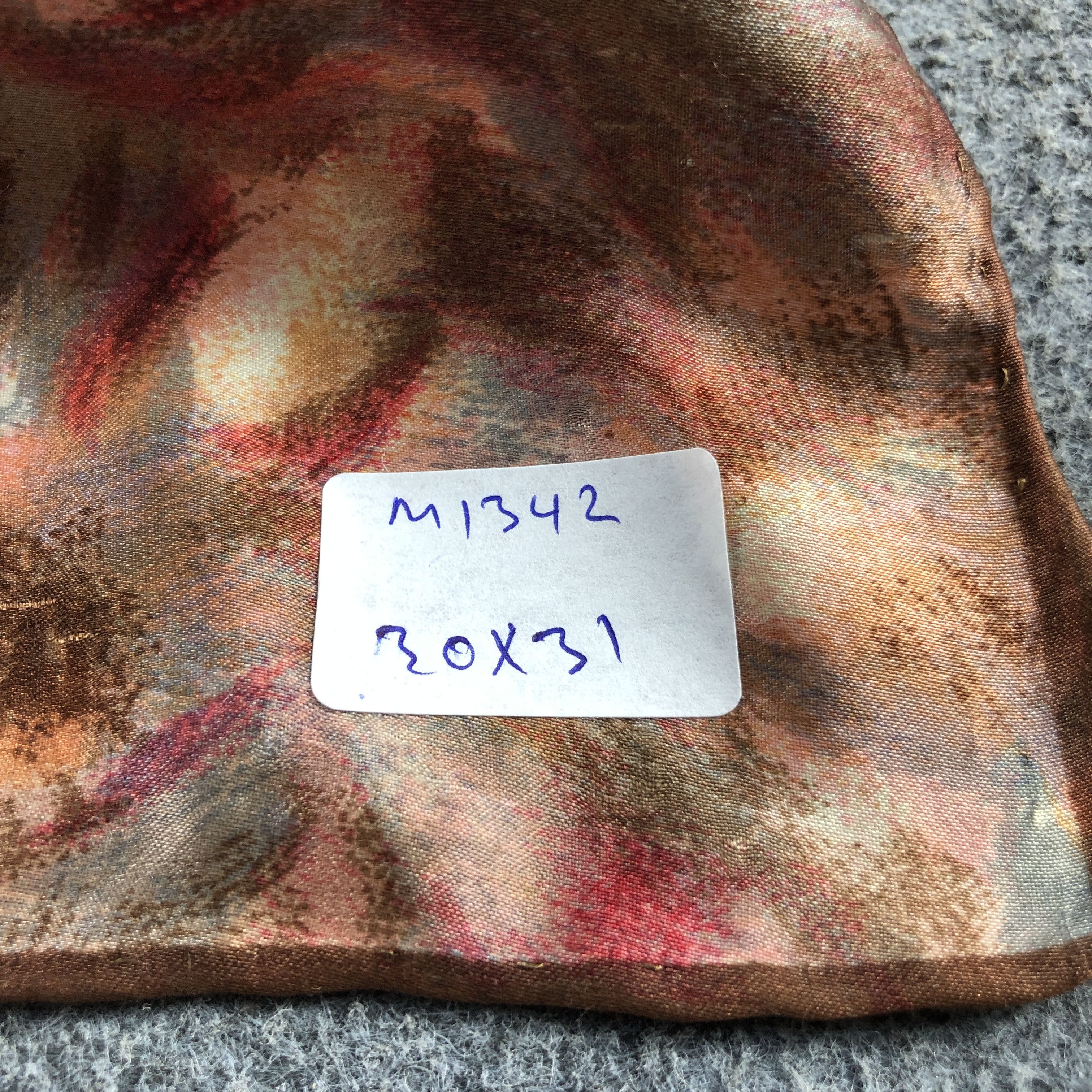 Vintage Vintage Luxury Floral Hand Rolled Silk Scarf M1342 Size ONE SIZE - 6 Thumbnail