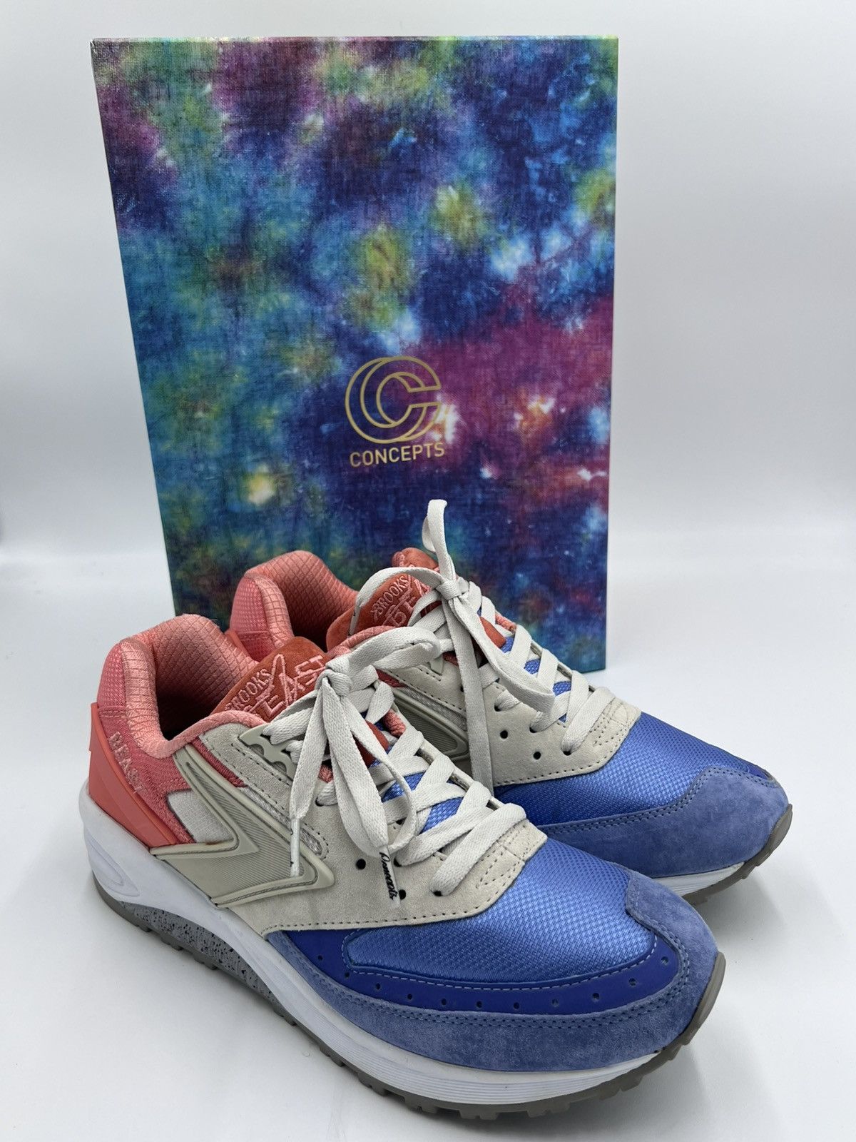 Brooks Concepts x The Beast 1 “Voodoo” Special Box Size US 10 / EU 43 - 1 Thumbnail