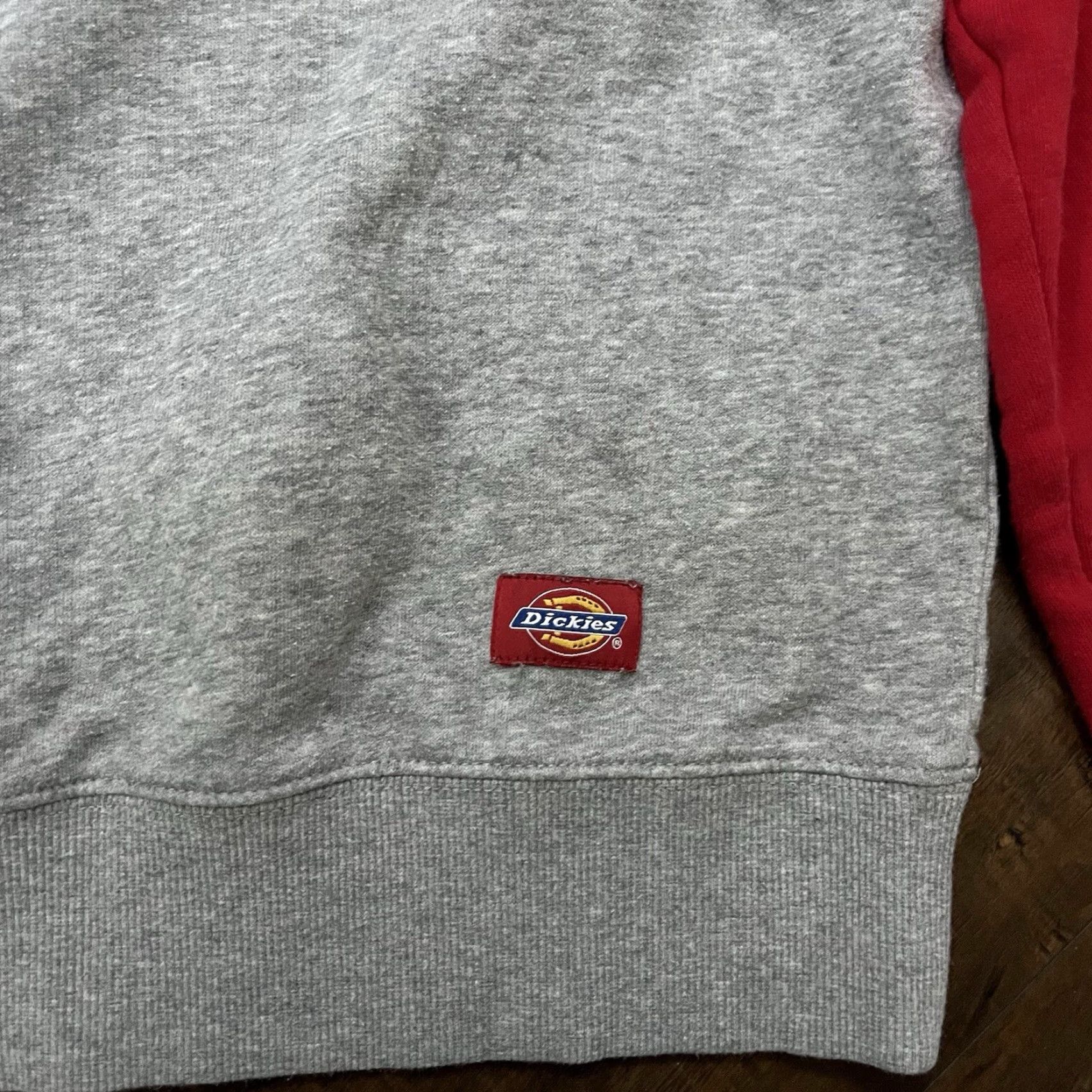 Dickies VINTAGE Dickies Sweatshirt Crewneck Men M Gray Y2K 90s Skateboarding Workwear Pullover Size US M / EU 48-50 / 2 - 4 Thumbnail