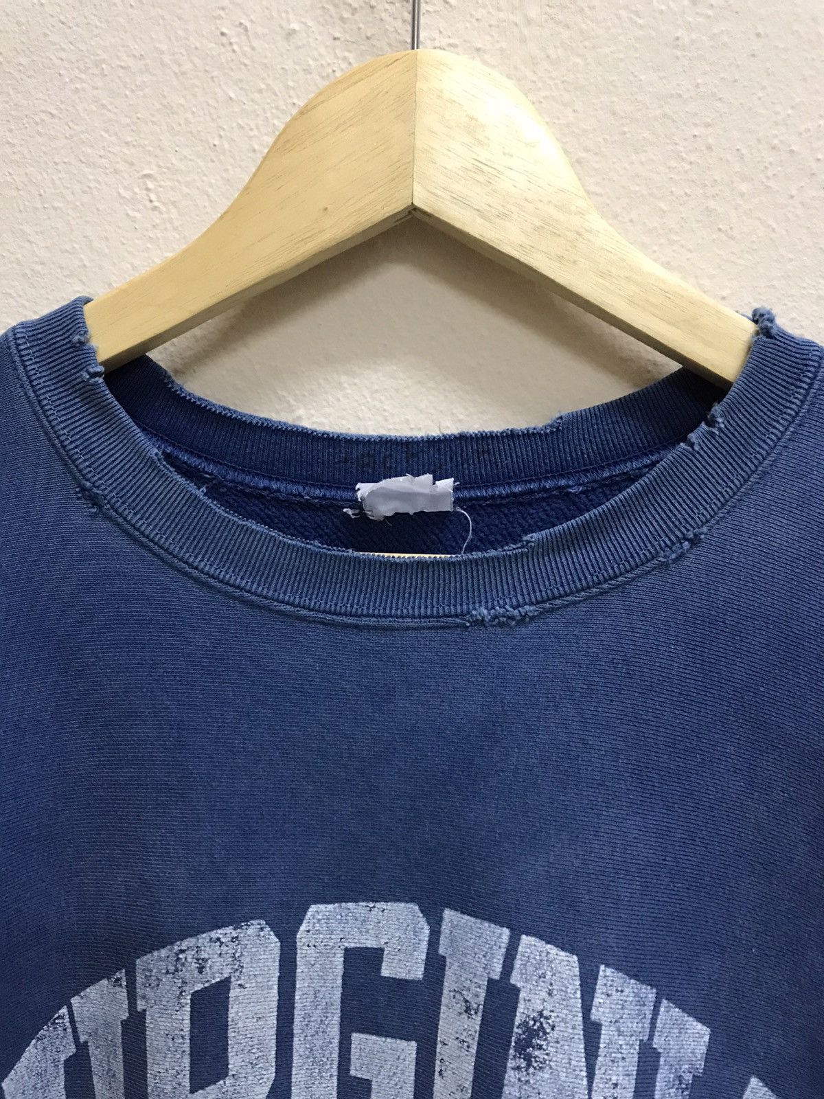 Vintage VINTAGE DISTRESSED VIRGINIA CREWNECK SWEATSHIRT Size US S / EU 44-46 / 1 - 5 Thumbnail
