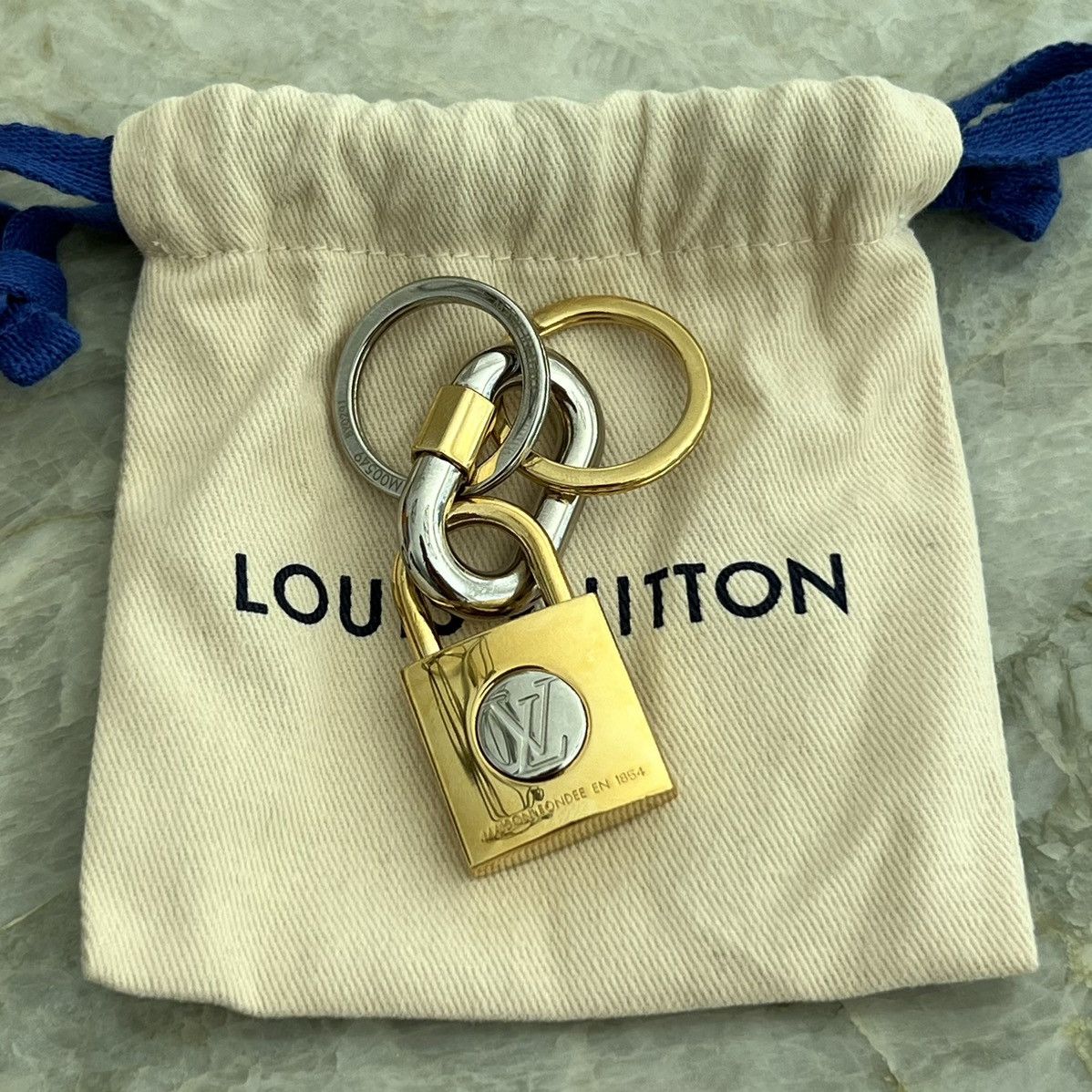 Louis Vuitton M63080 Keychain / LV Capucine Key Ring Metal Gold Charm Unisex