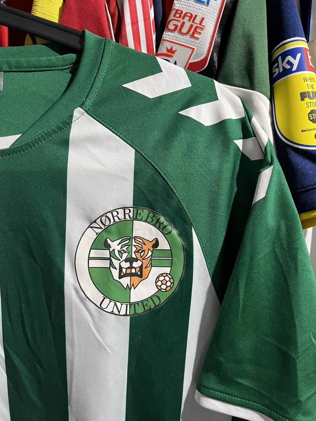Hummel Hummel Nørrebro United 2023 Home Soccer Jersey Size US S / EU 44-46 / 1 - 4 Thumbnail