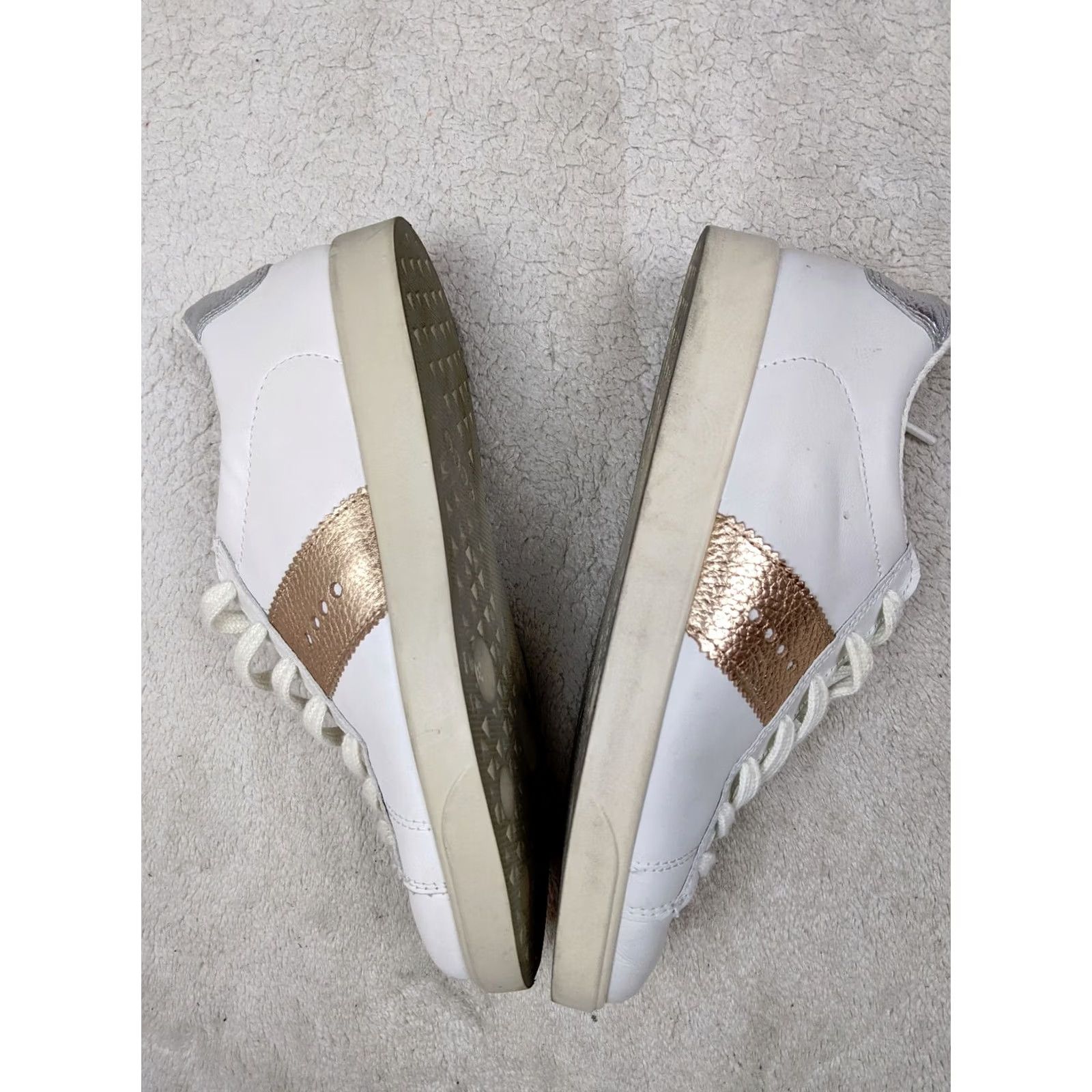 Ecco ECCO Street Lite Retro Sneaker Womens 5 5.5 36 White Bronze Casual Leather Leather Sneaker Womens Size US 5 / IT 35 - 6 Thumbnail