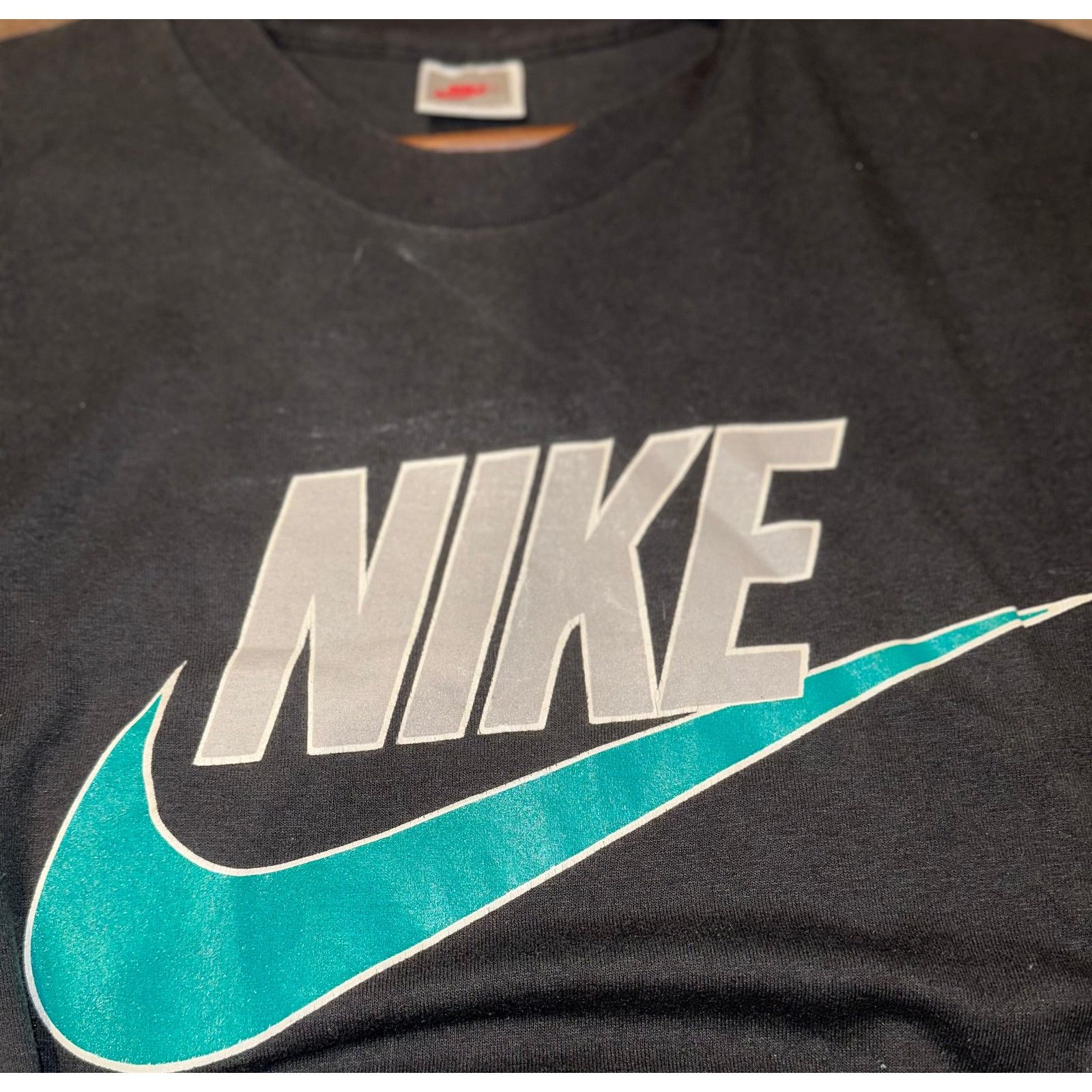 Nike 🟩 VINTAGE NIKE BIG LOGO TEE - SIZE L - MADE IN USA Size US L / EU 52-54 / 3 - 3 Thumbnail