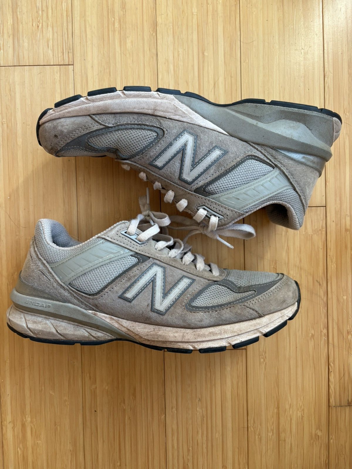 New Balance New Balance 990v5 Grey size 9 Size US 9 / EU 42 - 2 Thumbnail