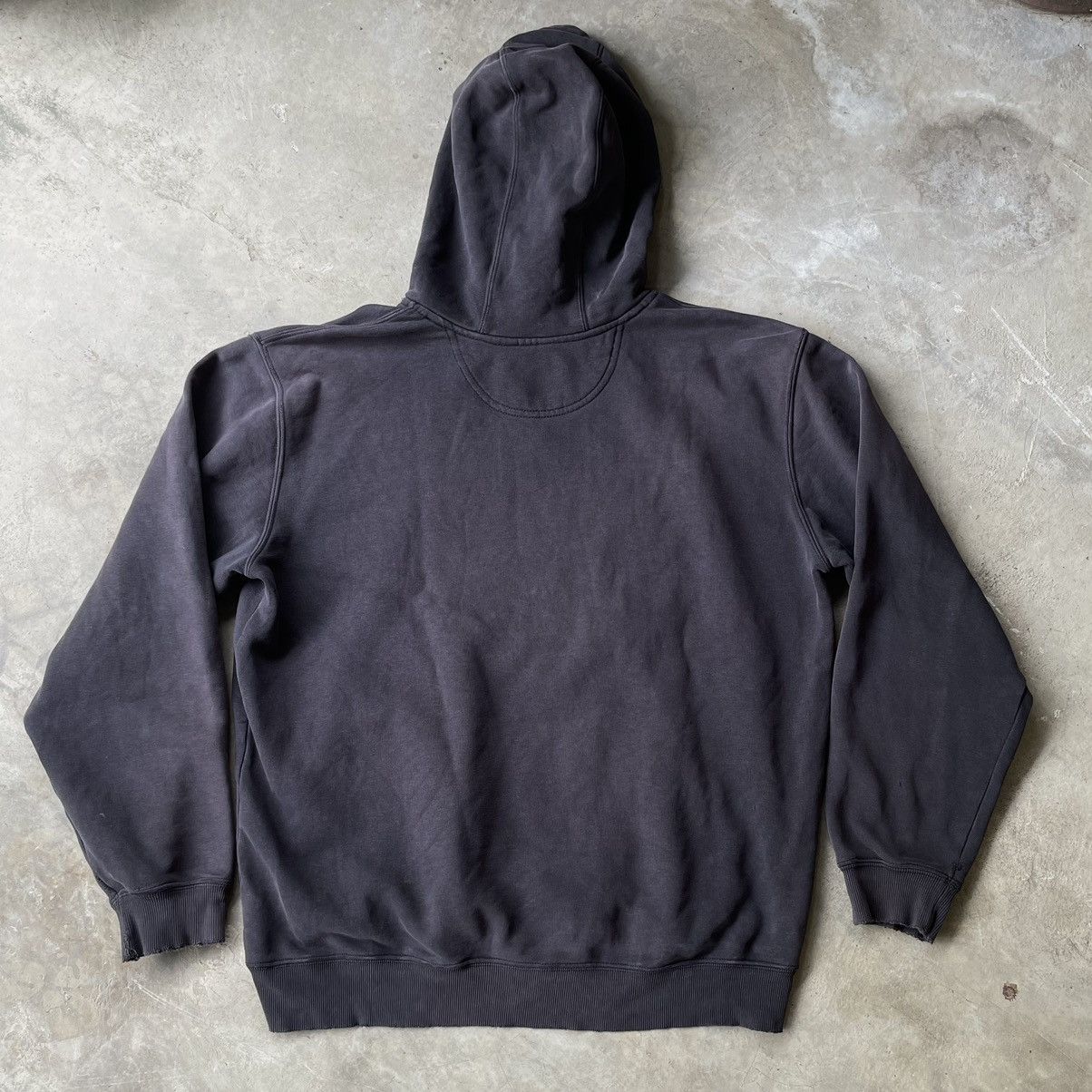 Carhartt THRASHED SUN FADED CARHARTT HOODIE OVERSIZED L Size US L / EU 52-54 / 3 - 13 Thumbnail
