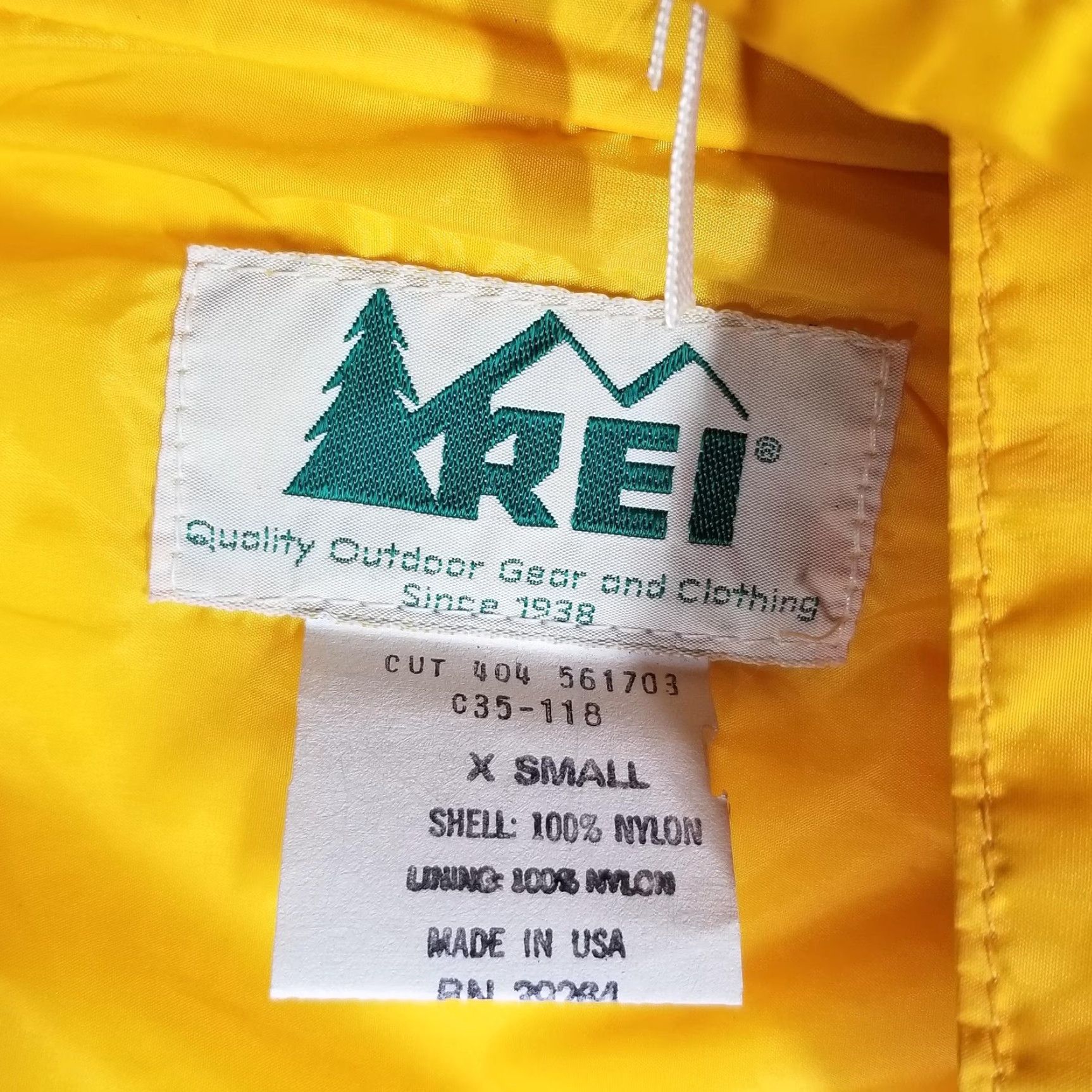 Vintage VINTAGE REI Gore-Tex Rain Suit Mens XS Yellow 2-Piece Track Jacket & Pants Waterproof Windproof Hooded 90s Mens Size 34R - 7 Thumbnail