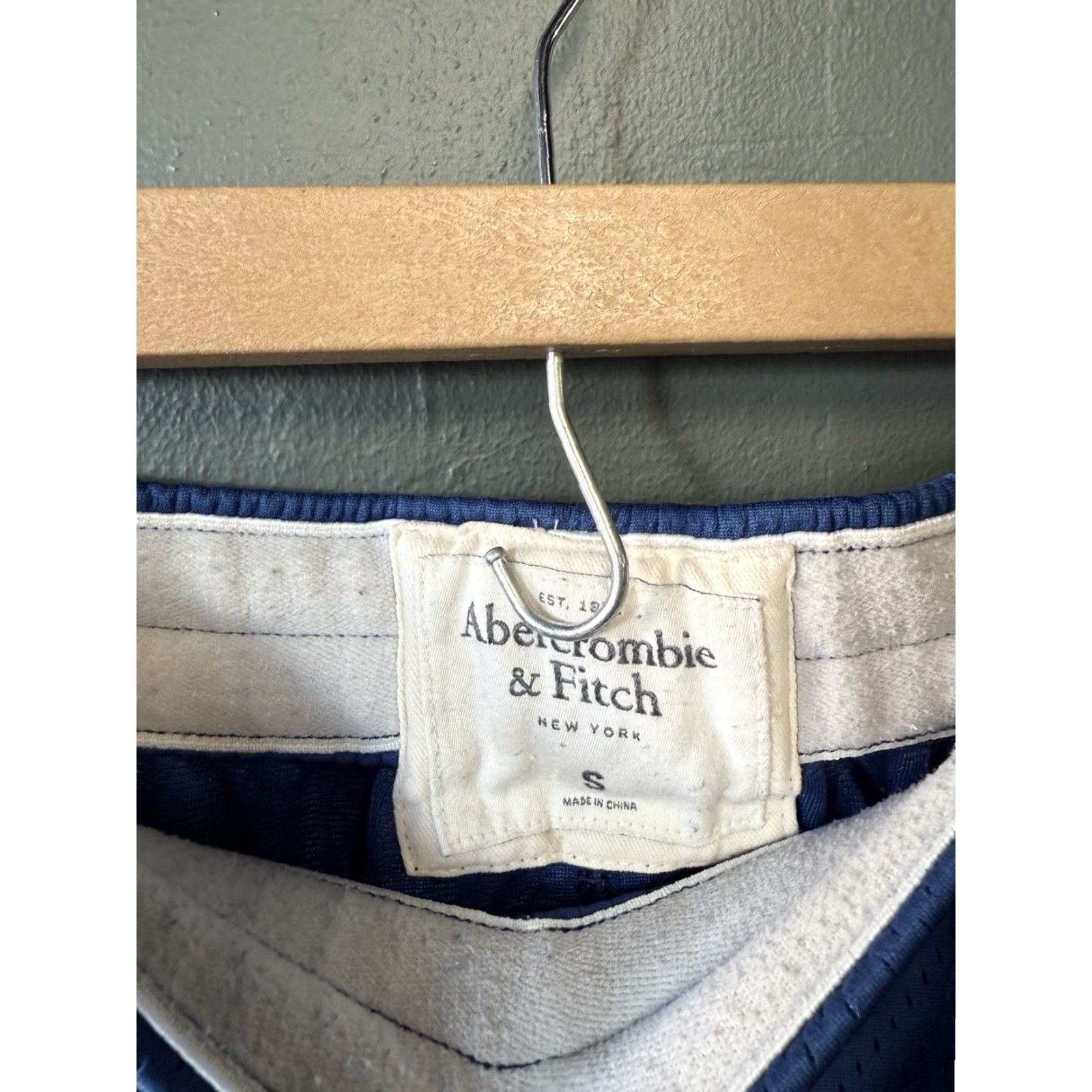 Abercrombie & Fitch Abercrombie & Fitch Mens Athletic Shorts Drawstring Blue S Size Small Regular Size US 29 - 3 Thumbnail