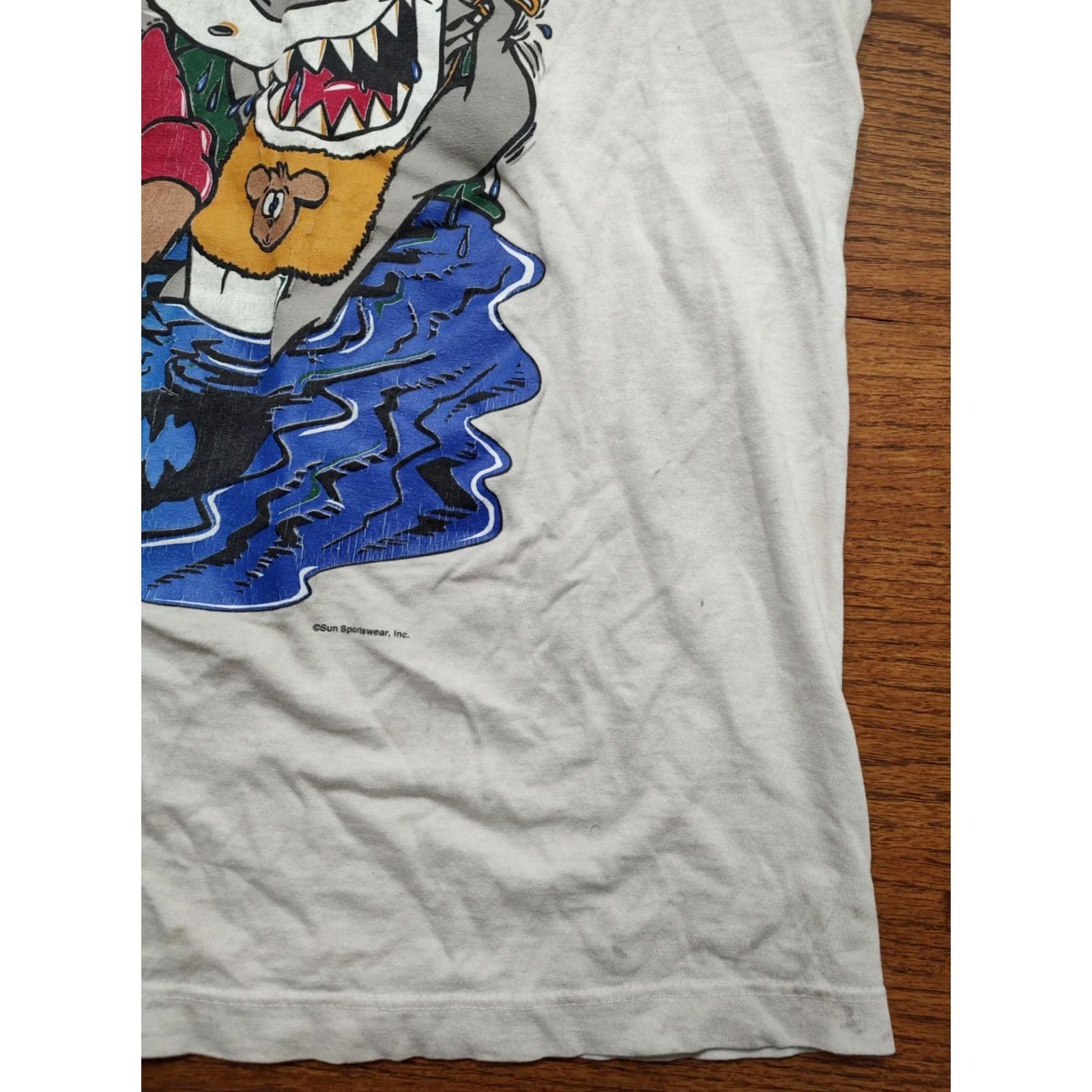 Sunray Sportswear VINTAGE Sun Sportswear T-Shirt Shirt Men L White 90s Angler Fly Fishing Animals Comics Funny Yellowing Size US L / EU 52-54 / 3 - 3 Thumbnail