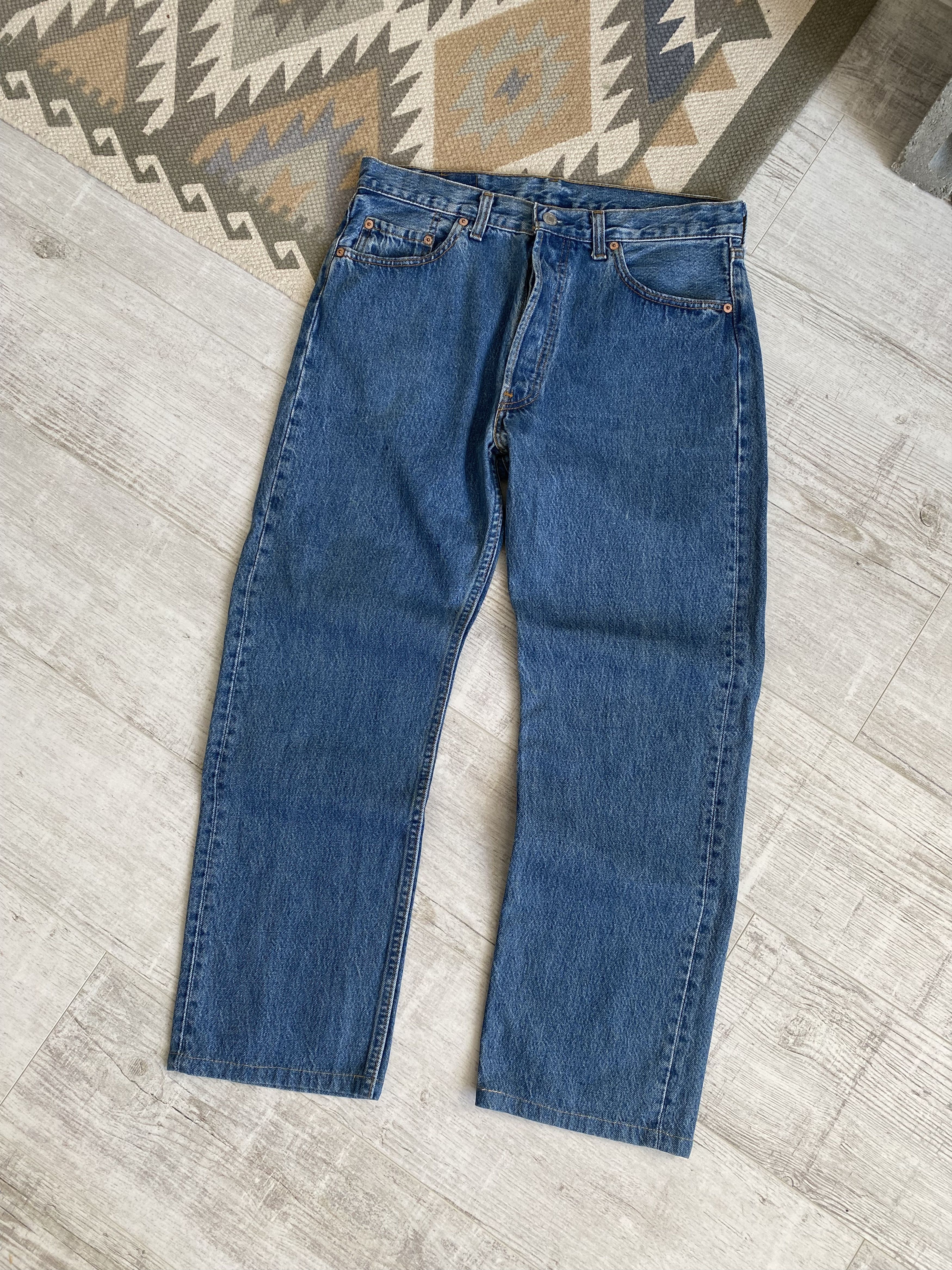 Levi's Vintage Levis Cotton Blue Washed Straight Jeans Size US 34 / EU 50 - 1 Thumbnail
