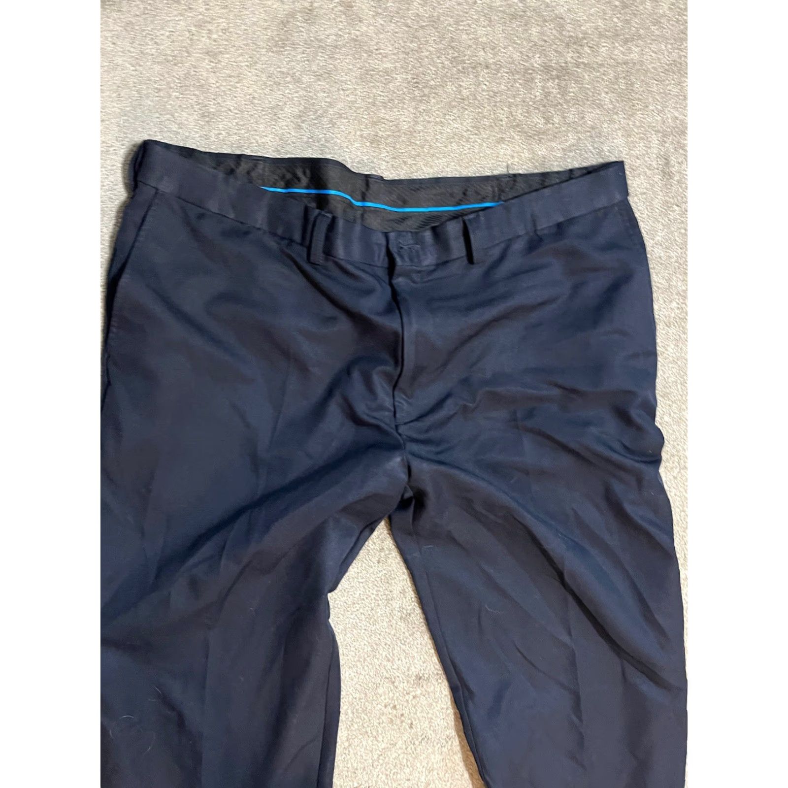 Haggar Haggar Dress Pants Navy Blue Flat Front 44x30 Men Pants Business Casual Belt Loops Straight Leg 44 Regular Size Navy Blue Haggar Mens Pants Dress Size US 44 / EU 60 - 2 Thumbnail