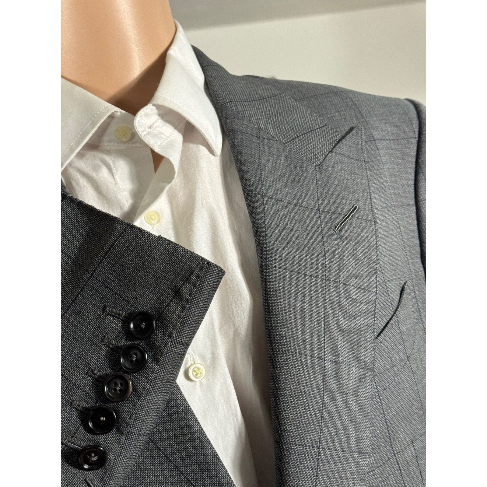 Tom Ford Tom Ford Gray Windsor Wool Silk Windowpane Peak Blazer 42R Size 42R - 8 Thumbnail