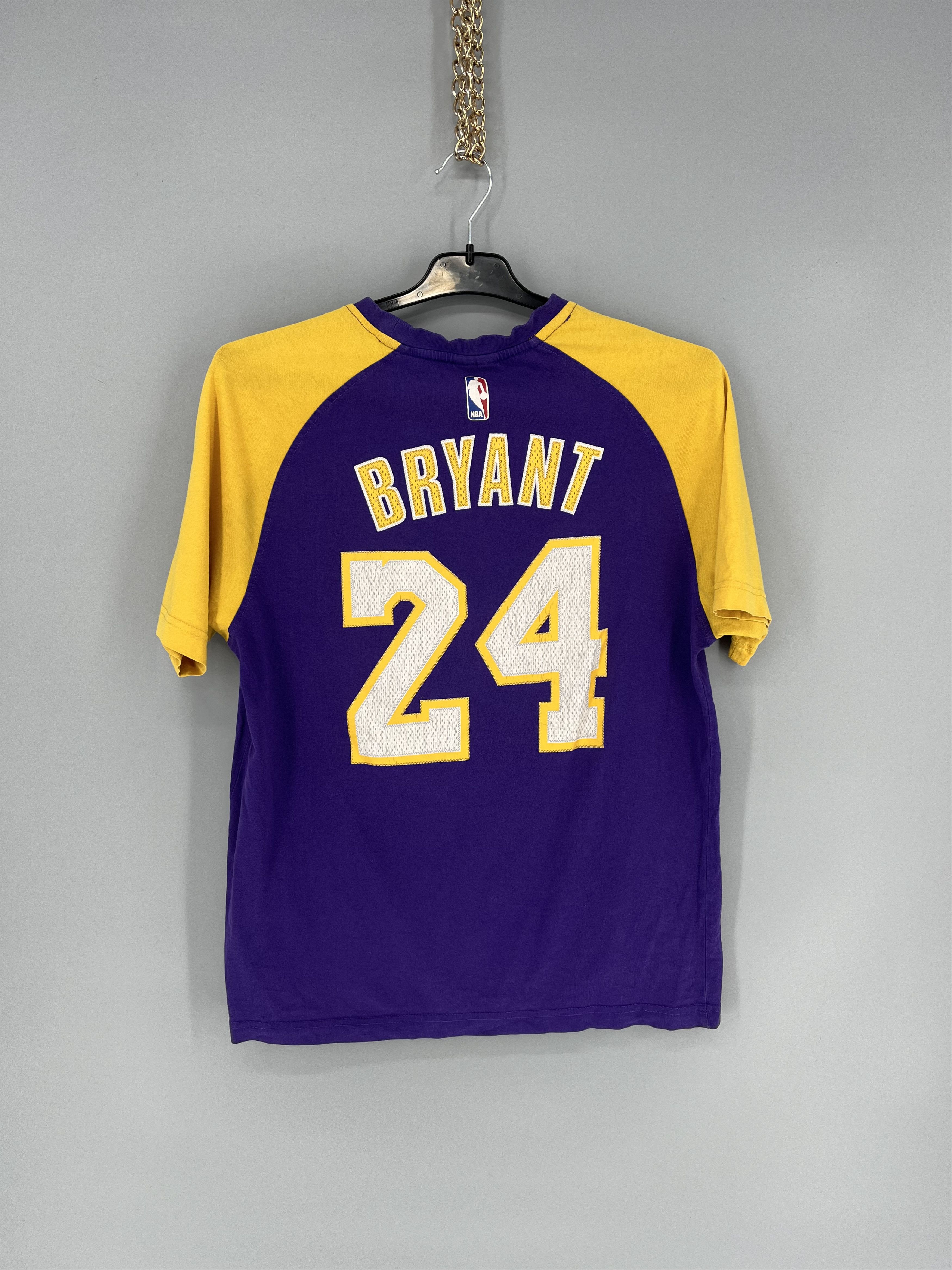 Adidas 🔷Vintage Adidas L.A. Lakers Kobe Bryant #24 T-shirt🔷 Size US M / EU 48-50 / 2 - 10 Thumbnail