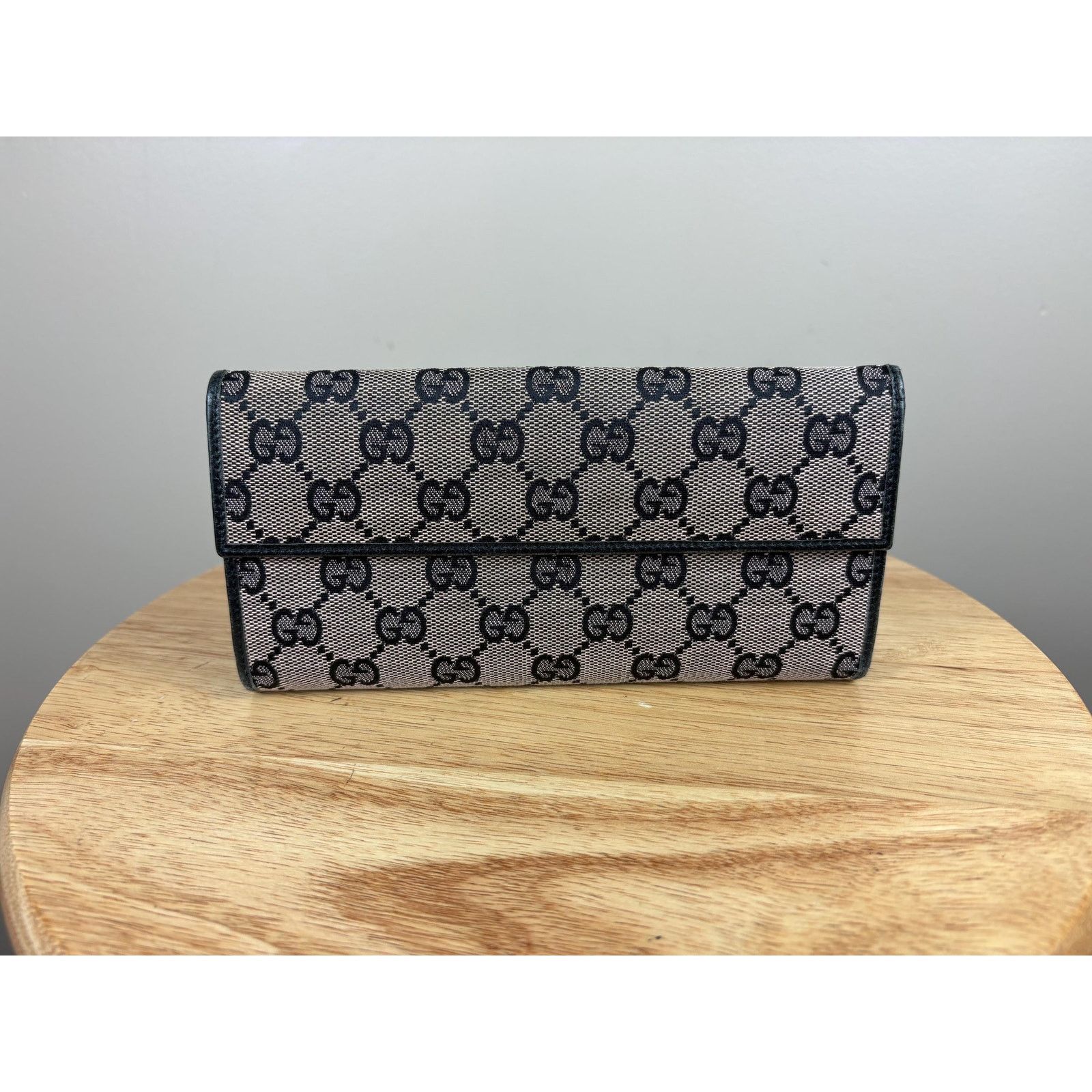 Gucci Authentic Gucci Long Bifold Wallet Black w/ Bamboo Hardware Size ONE SIZE - 2 Thumbnail