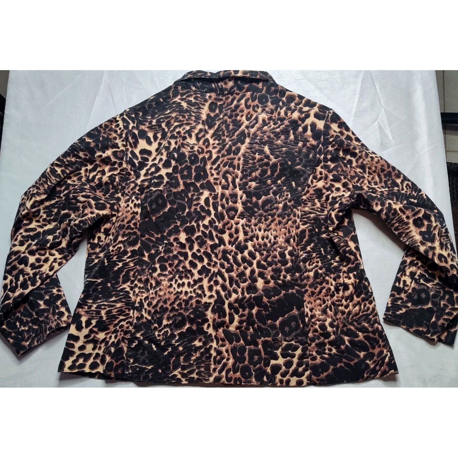 Vintage VINTAGE ROAMAN'S Women Large Leopard Print Cotton Long Sleeve Button Up Jacket Size L / US 10 / IT 46 - 5 Thumbnail