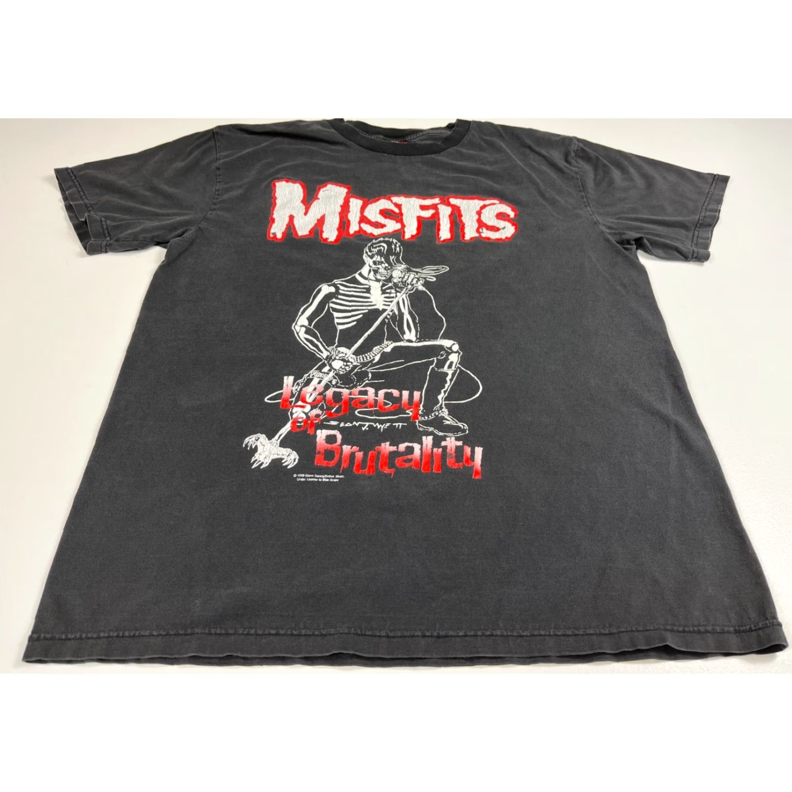 Vintage VINTAGE Misfits Legacy of Brutality T-Shirt XL Black 1999 Punk Rock 90s Band Mens THUNDER Size XL Clothing Shirt Size US XL / EU 56 / 4 - 3 Thumbnail