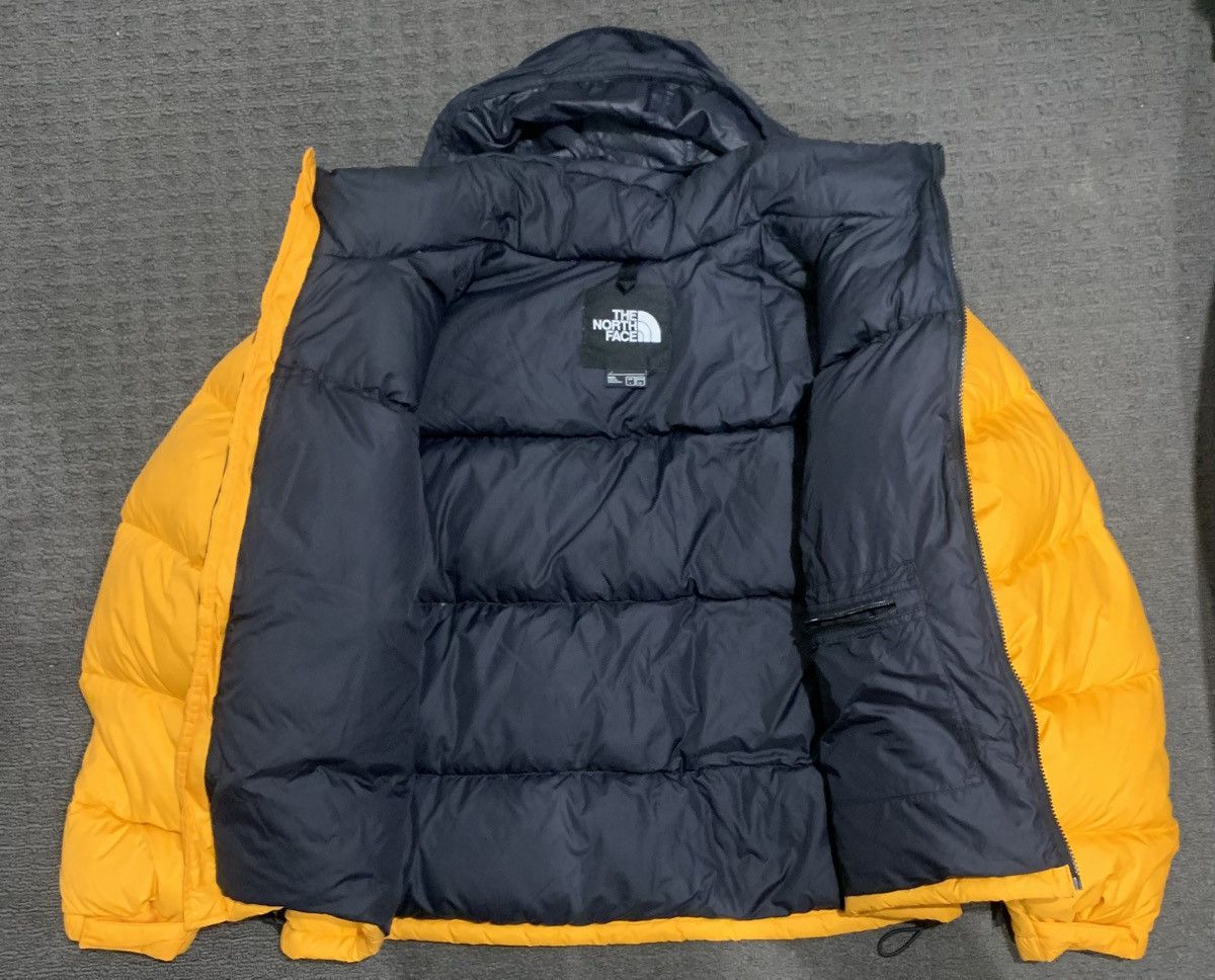 The North Face The North Face Men's 1996 Retro Nuptse Jacket Size US XL / EU 56 / 4 - 2 Thumbnail