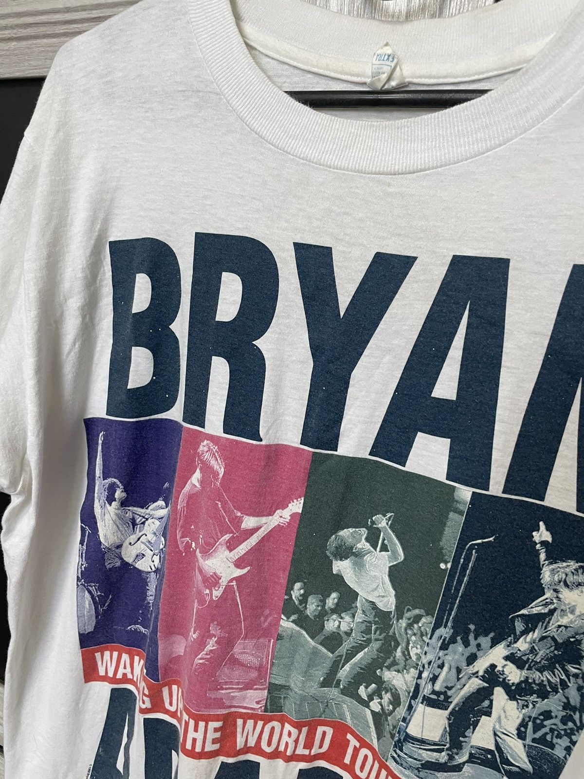 Band Tees × Vintage 1992 Bryan Adam’s Waking Up The World Tour Tee Vintage Shirt Size US XL / EU 56 / 4 - 4 Thumbnail