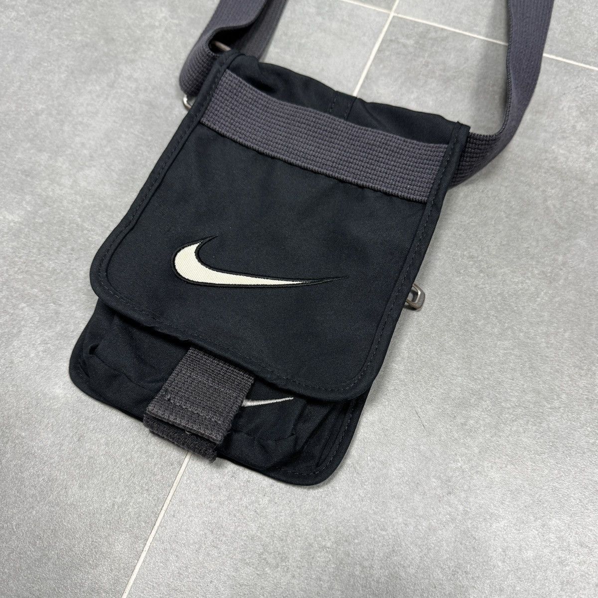 Nike × Vintage Vintage Nike Shoulder Bag Size ONE SIZE - 4 Thumbnail