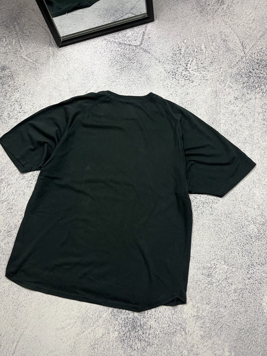 Nike Vintage Y2K Nike Manchester United Center Swoosh Tshirt Size US M / EU 48-50 / 2 - 9 Thumbnail