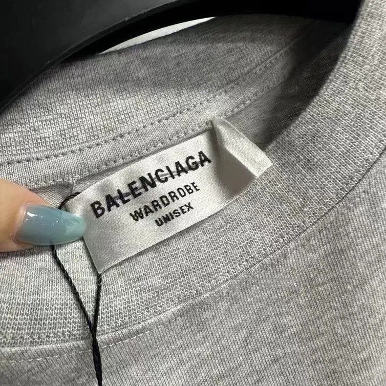 Balenciaga Balenciaga Gray Logo Print Short Sleeve T-shirt. Size US XS / EU 42 / 0 - 4 Thumbnail
