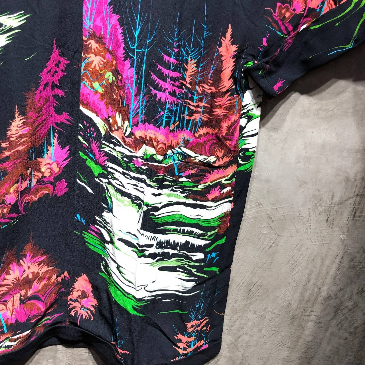 Balenciaga Balenciaga Neon Woodland Blouse Size XS / US 0-2 / IT 36-38 - 7 Thumbnail