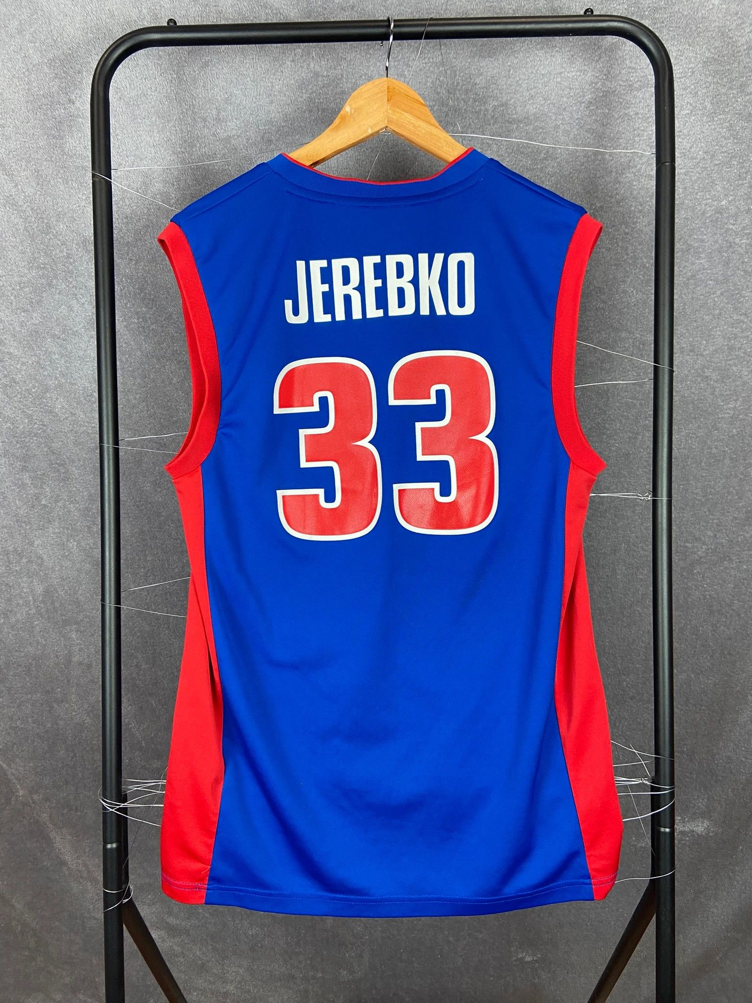 Adidas Pistons Grant Hill Jersey #33 Adidas NBA – Rare Size S Size US S / EU 44-46 / 1 - 7 Thumbnail