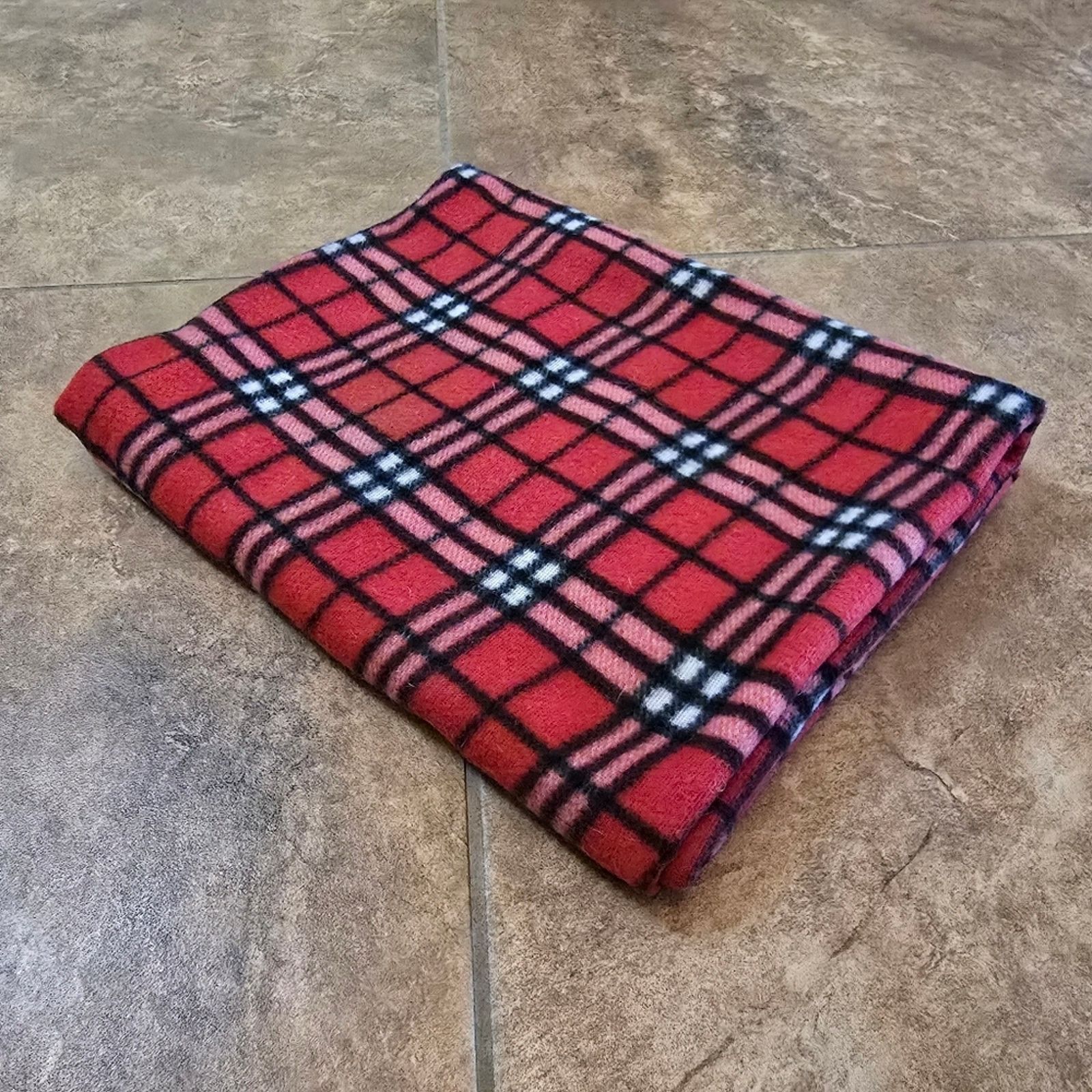 Other Red Plaid Plush Blanket Size ONE SIZE - 1 Thumbnail