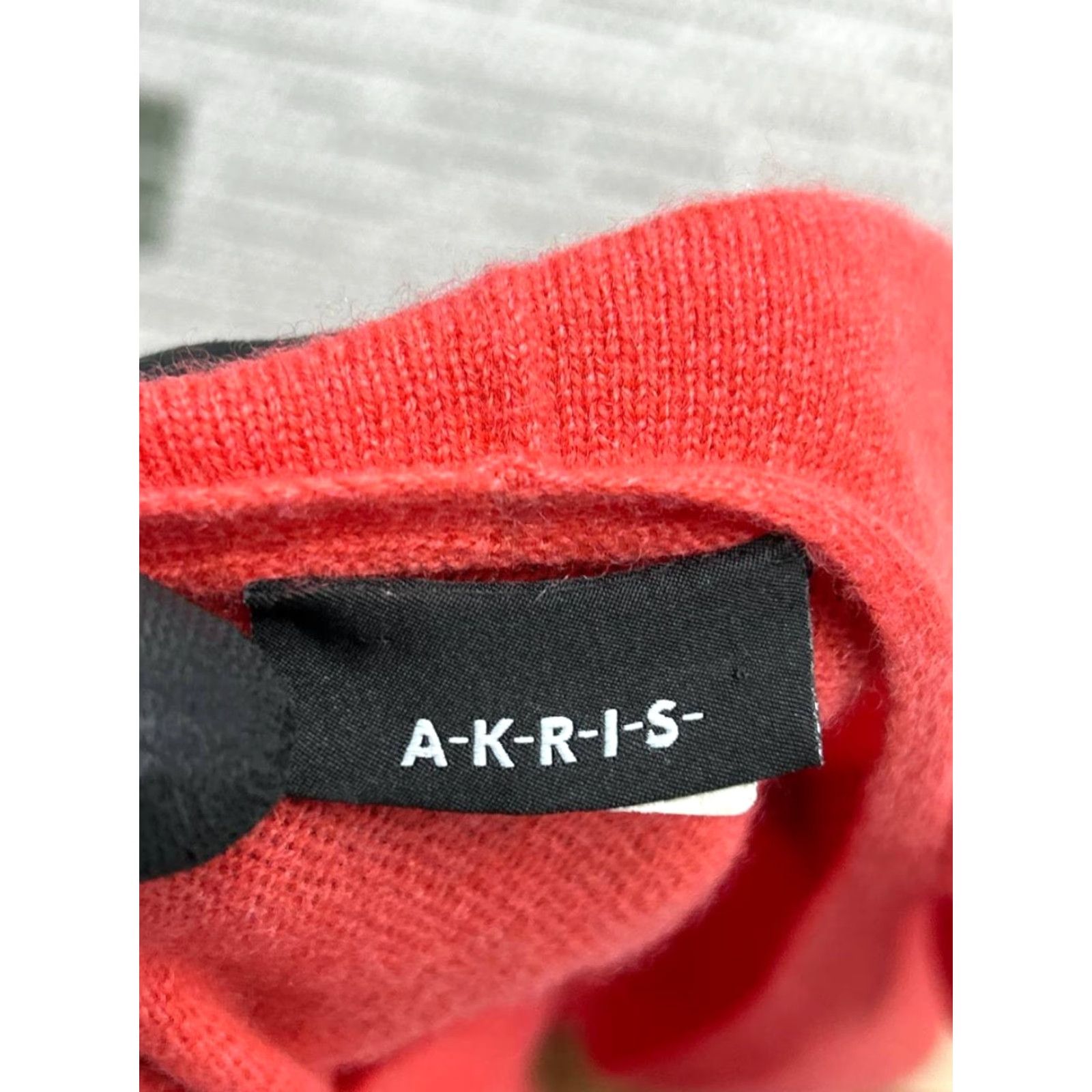 Akris Akris Sweater Womens 6 Red Cashmere V-Neck Tight Knit Ribbed Relaxed Fit Winter Size M / US 6-8 / IT 42-44 - 6 Thumbnail