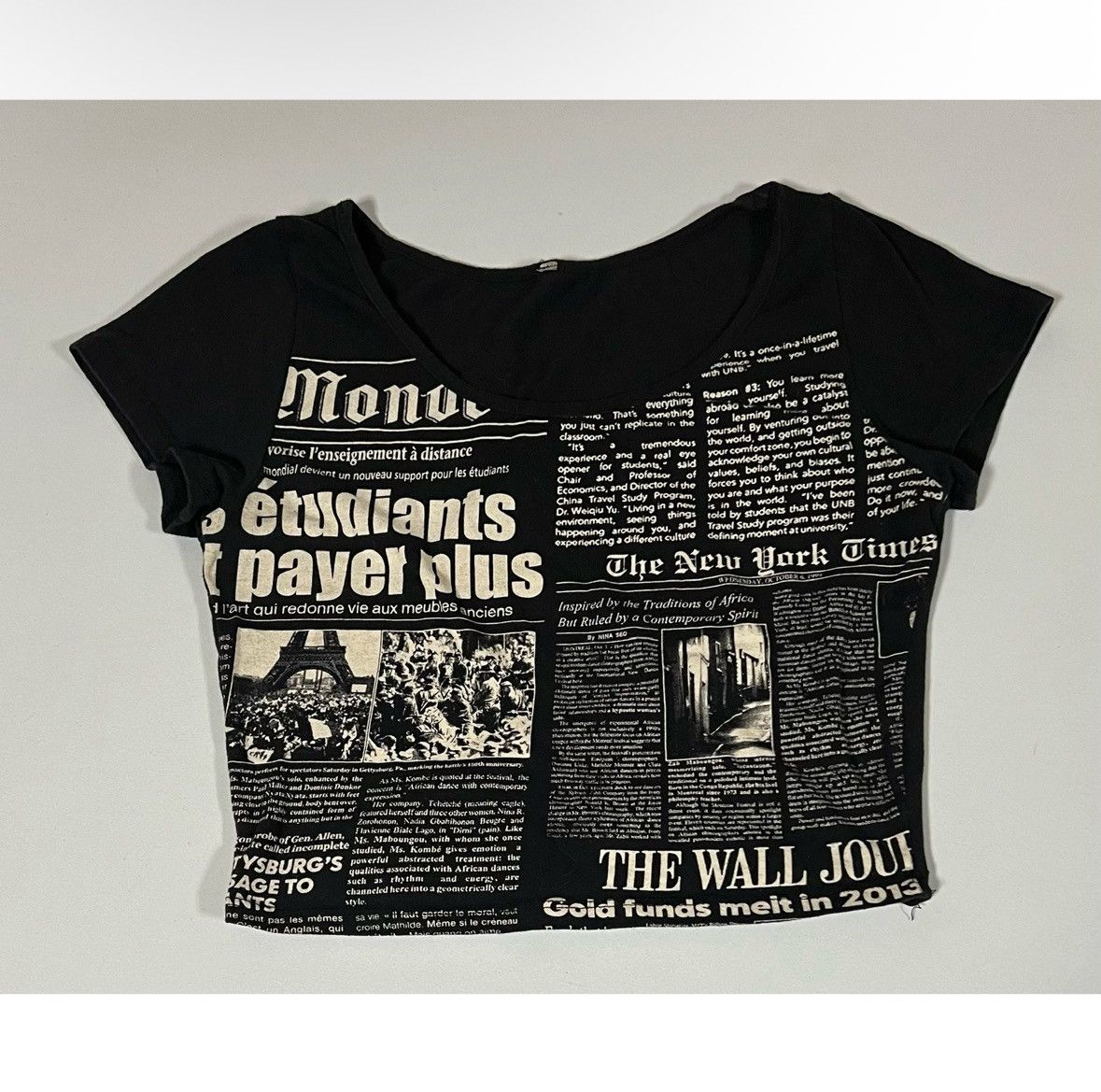 Vintage Black Beige Newspaper Graphic Tee Crop Top Shirt Size S 📰✨ Size S / US 4 / IT 40 - 2 Thumbnail