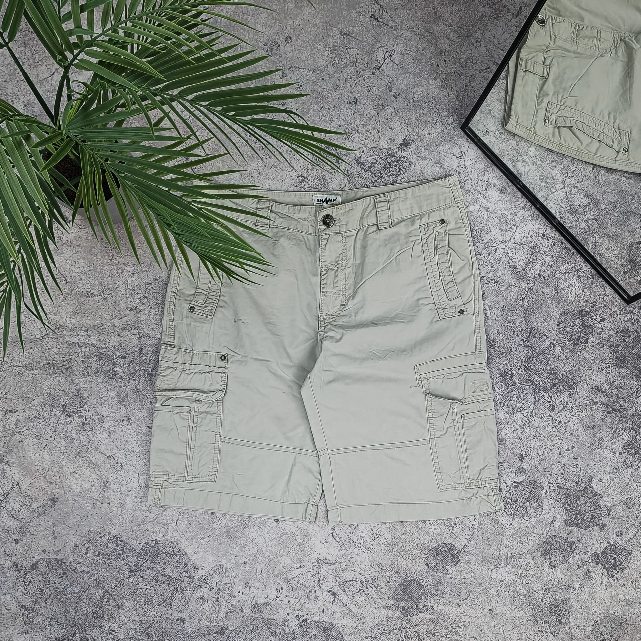Vintage cargo shorts Size US 32 / EU 48 - 1 Thumbnail