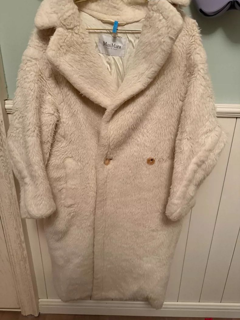 Max Mara Max Mara White Teddy Coat Size XS / US 0-2 / IT 36-38 - 1 Thumbnail