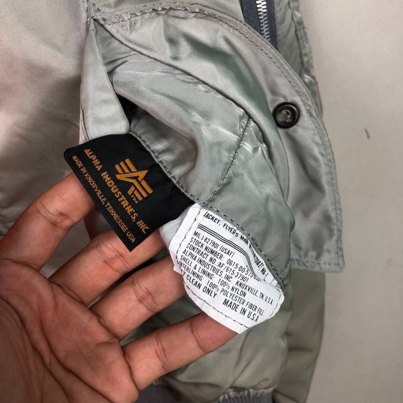 Alpha Industries Vintage 90s Alpha Industries Military Bomber Jacket Size US L / EU 52-54 / 3 - 11 Thumbnail