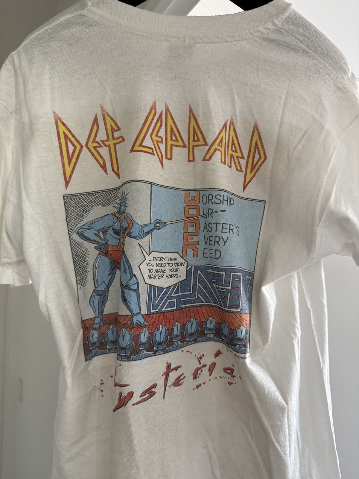 Def Leppard *RARE* VINTAGE 80s 1987 DEF LEPPARD HYSTERIA TOUR COMICS Size US L / EU 52-54 / 3 - 6 Thumbnail