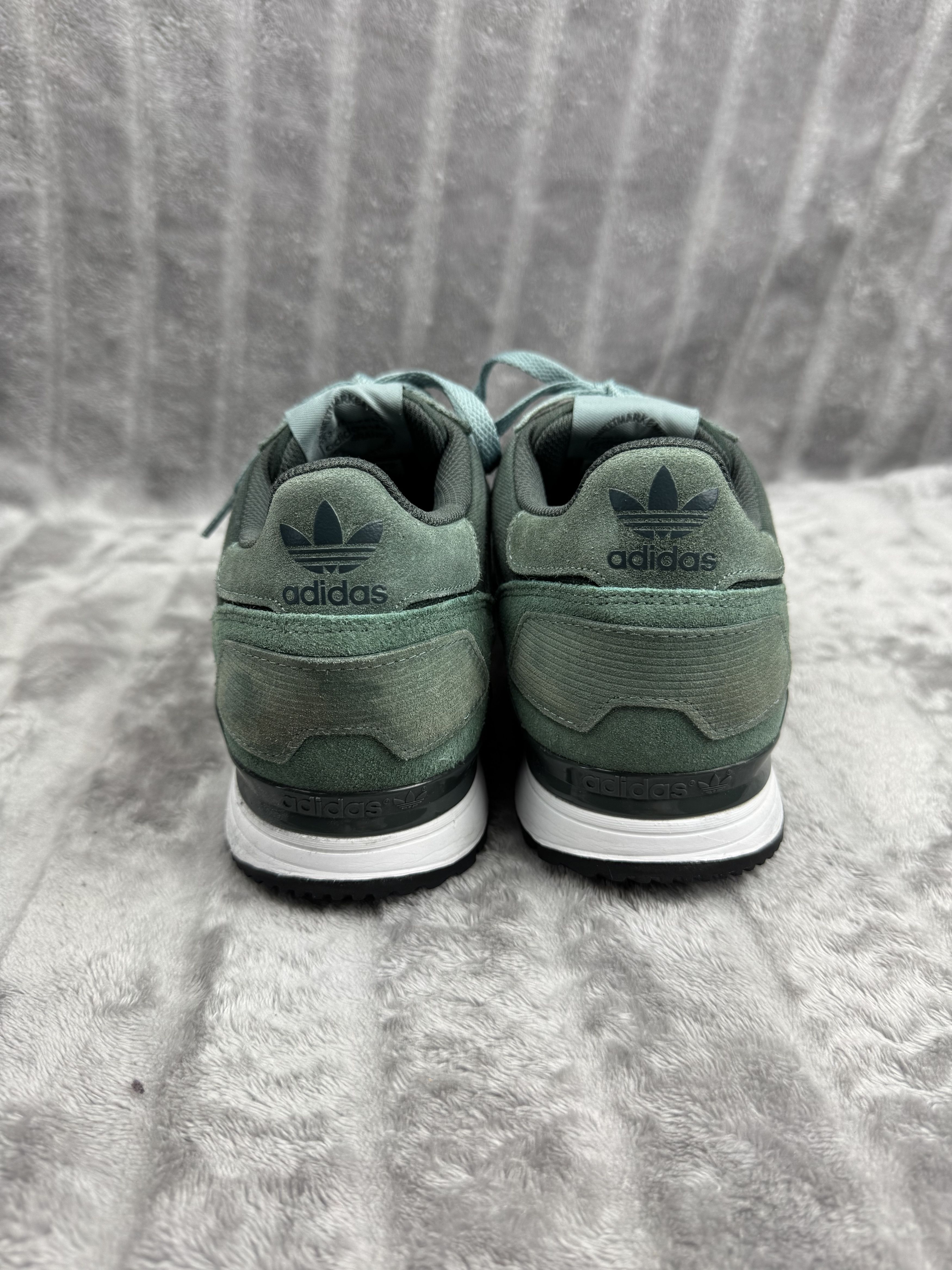 Adidas adidas Originals Zx 700 Shoes Sneakers 3 Stripes Size US 12 / EU 45 - 4 Thumbnail