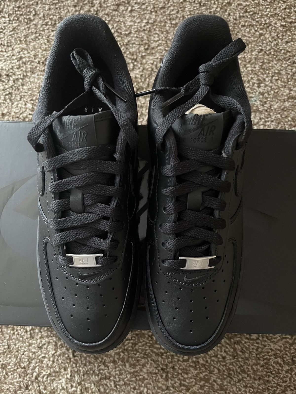 Nike × Supreme *New* Supreme x Nike Air Force 1 Low SP Black Size US 6 / EU 39 - 2 Thumbnail