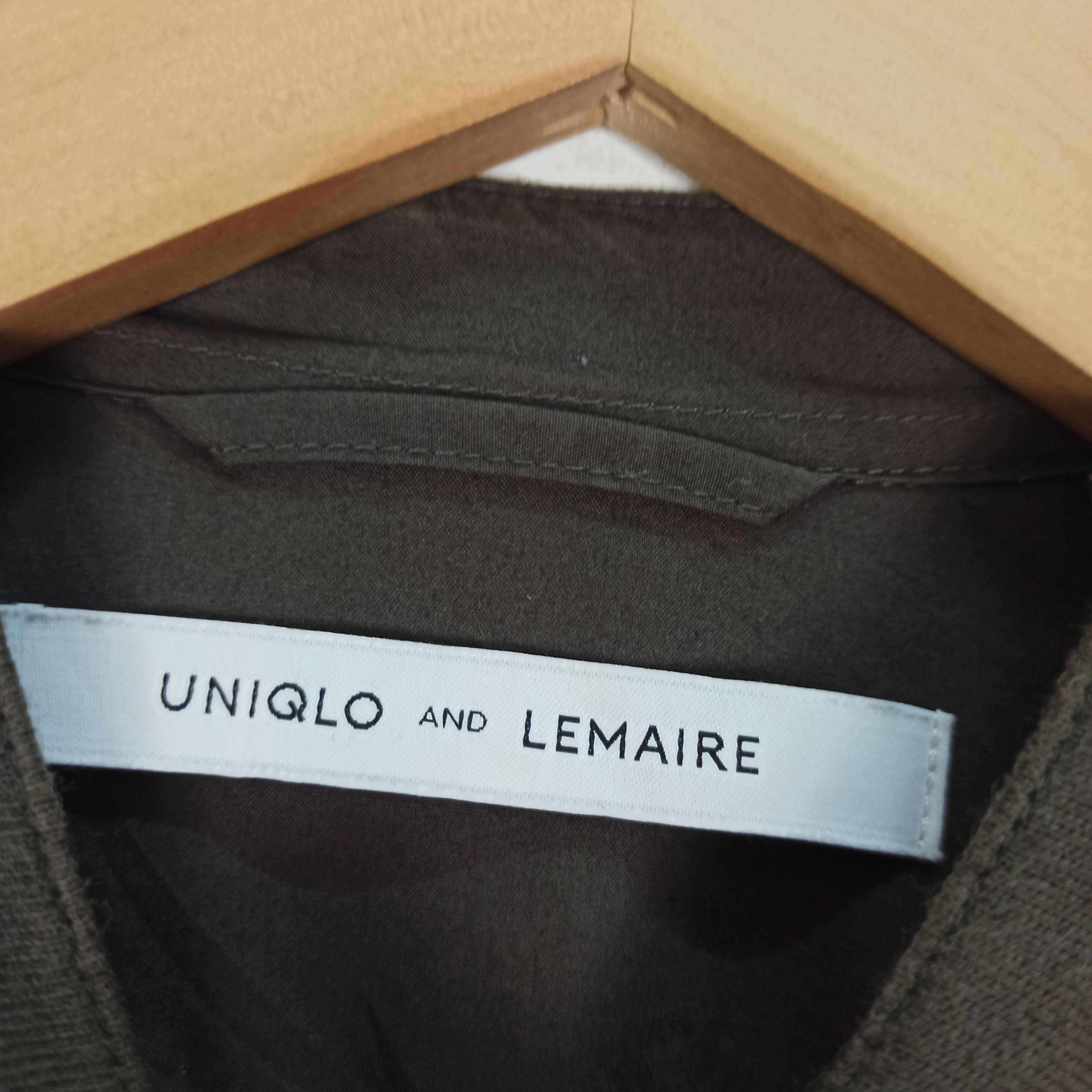 Lemaire × Uniqlo Lemaire X Uniqlo Jacket Button Size US S / EU 44-46 / 1 - 4 Thumbnail