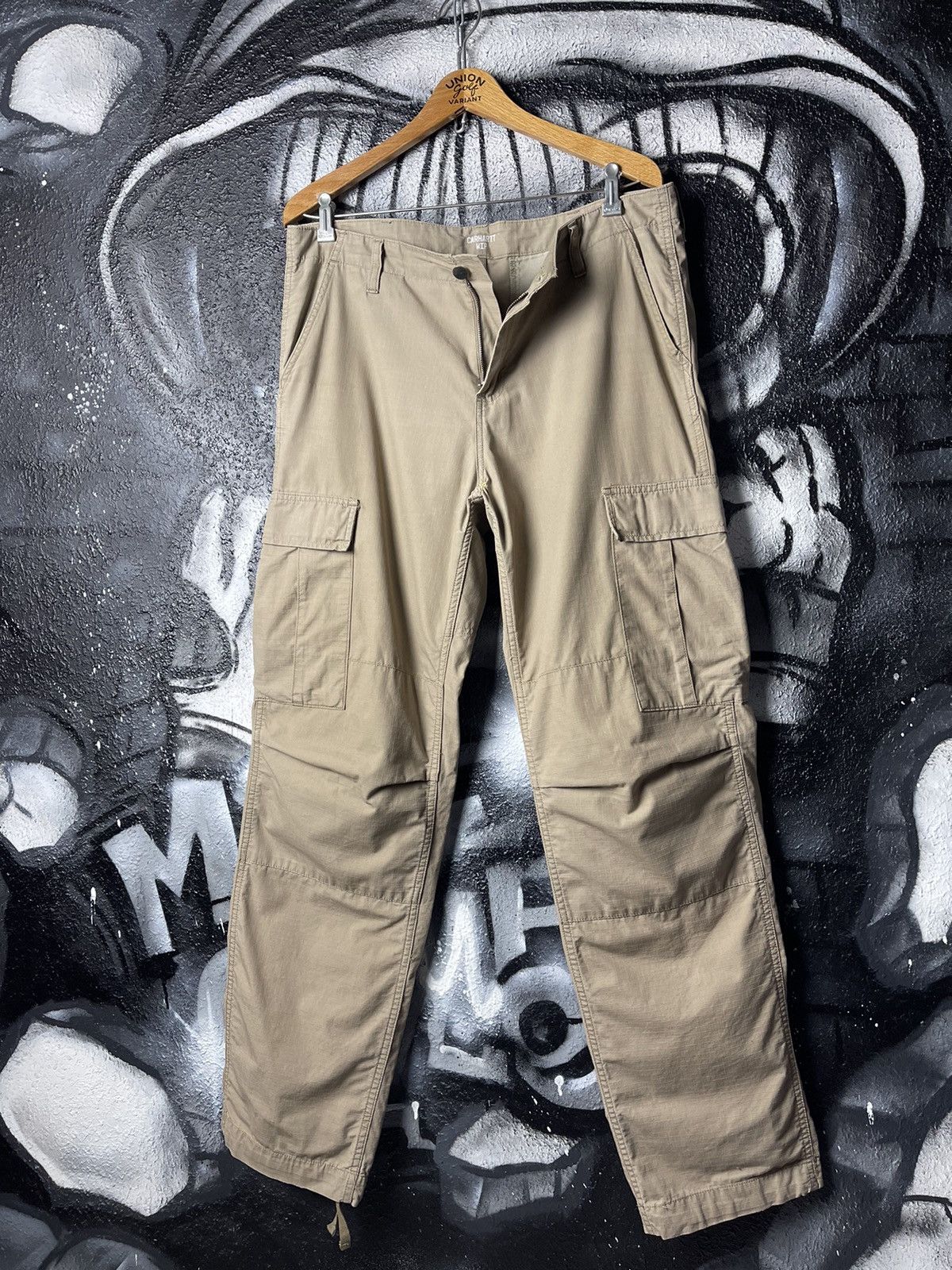 Carhartt Carhartt Y2K Beige Regular Cargo Pants Men’s Size 33x34 Size US 33 - 1 Thumbnail