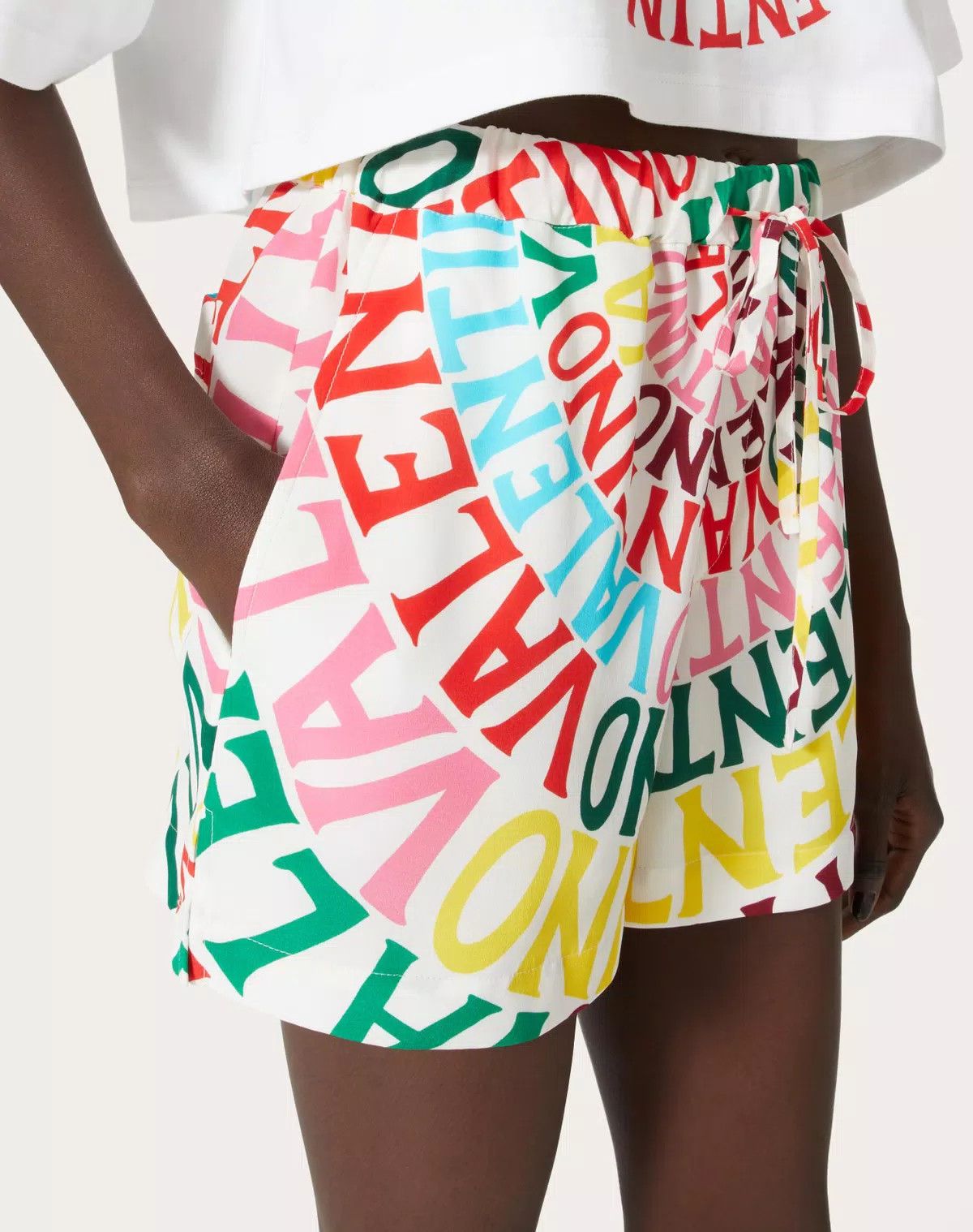 Valentino o1s1wg110625 Loop Shorts In Crepe De Chine in Multicolor Size 30" / US 8 / IT 44 - 6 Thumbnail