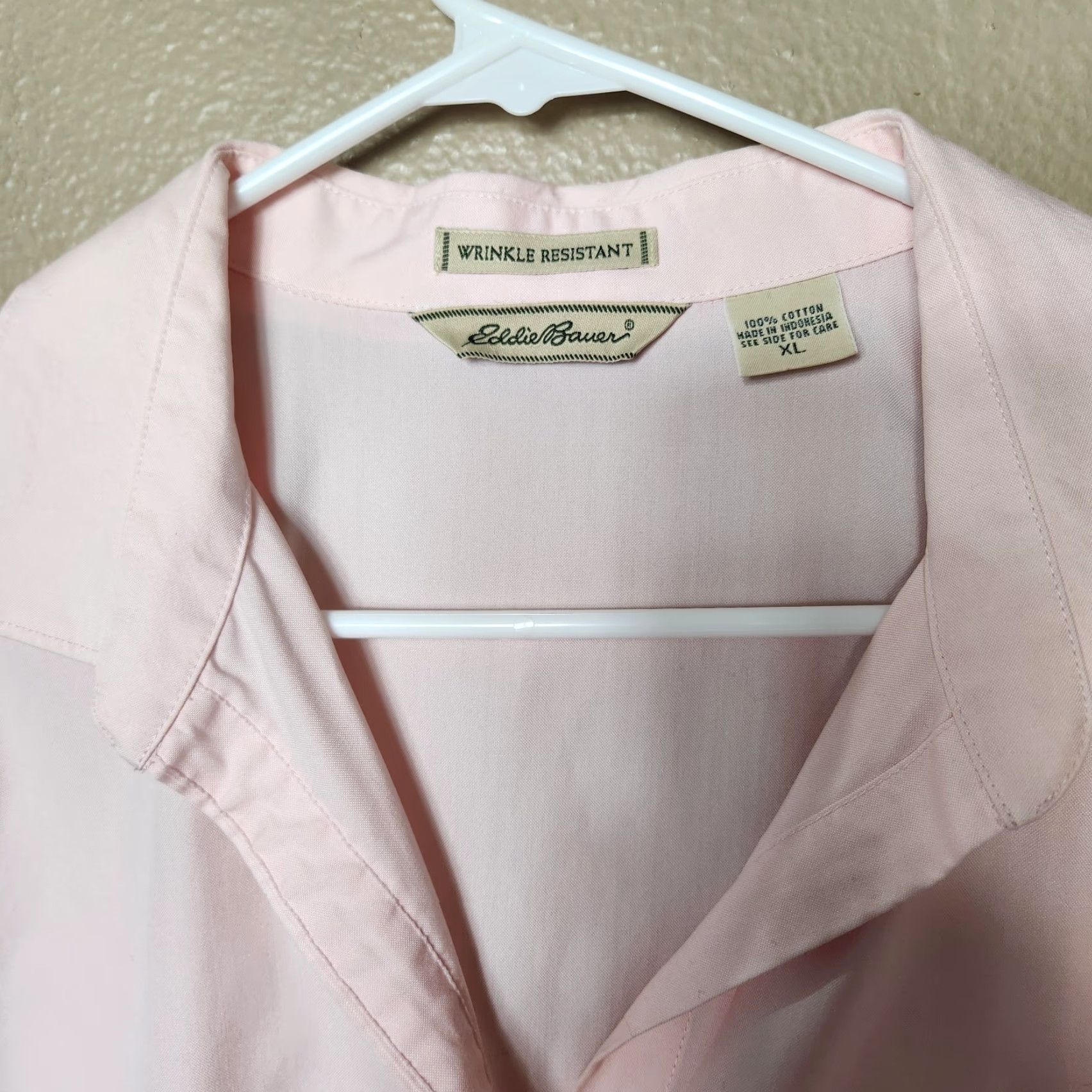 Eddie Bauer Eddie Bauer Womens XL Pastel Pink Wrinkle Resistant LS V-neck Button Up Shirt Size XL / US 12-14 / IT 48-50 - 2 Thumbnail