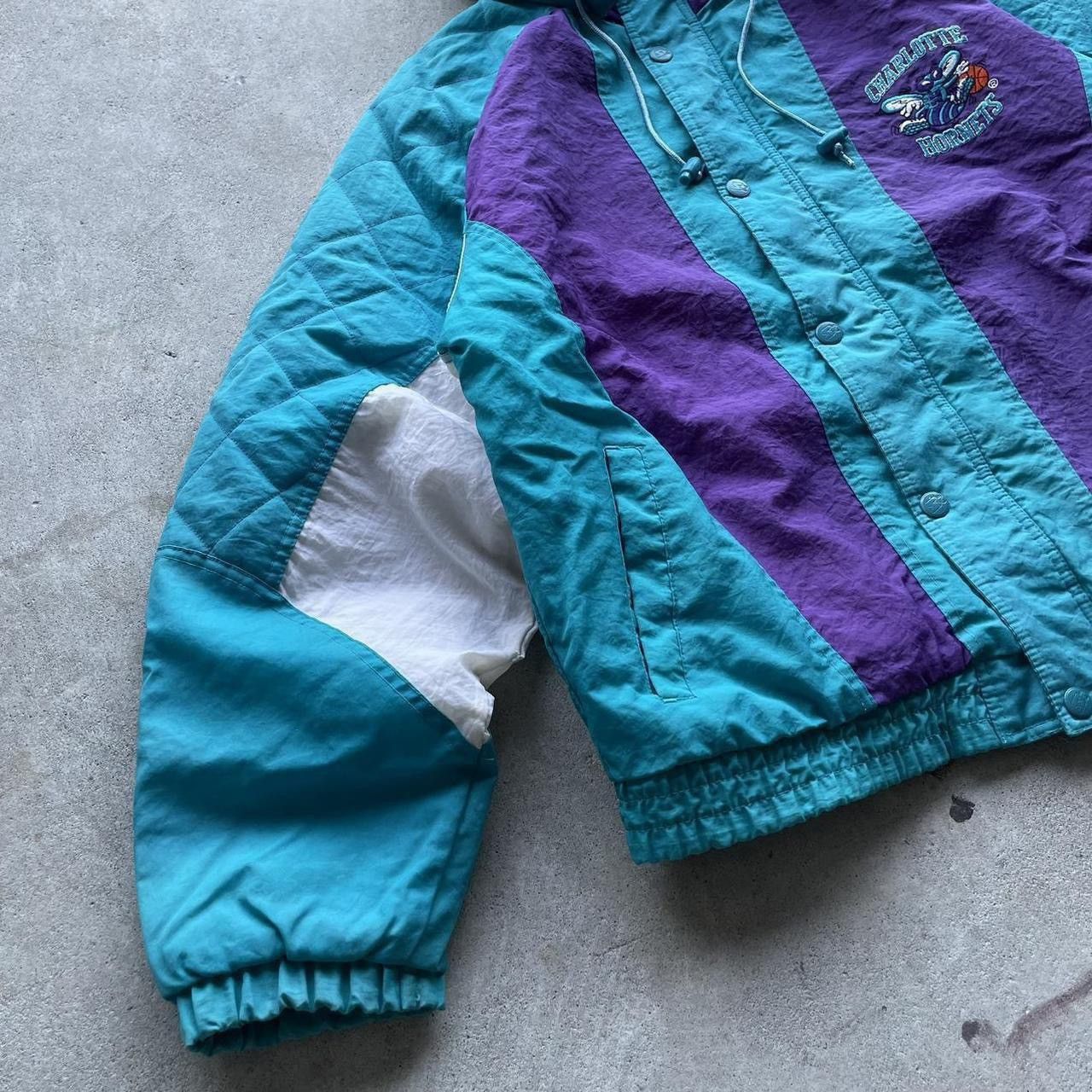 Starter Vintage 90’s Charlotte Hornets Starter Jacket Size US XL / EU 56 / 4 - 2 Thumbnail